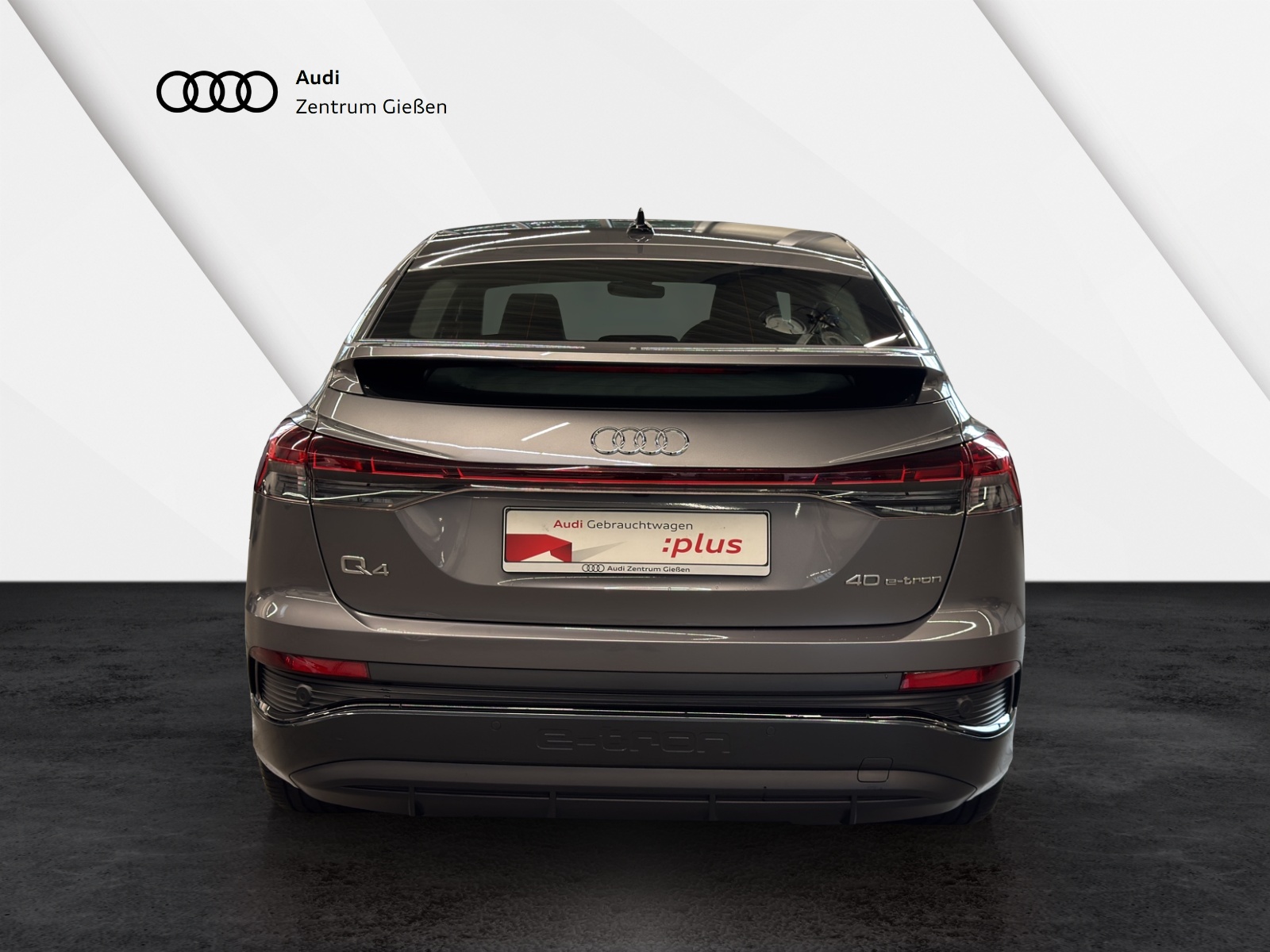 Q4 e-tron Sportback 40 S line Black Assistenzpaket Navi
