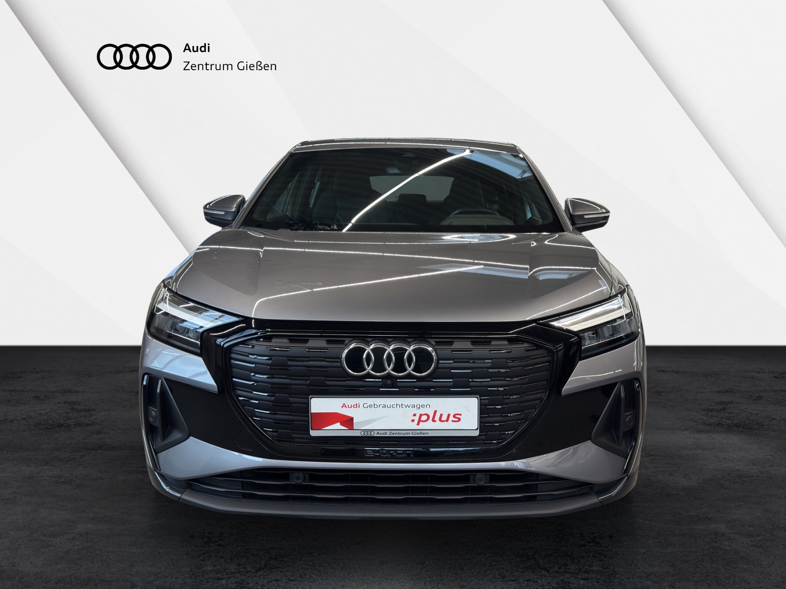 Q4 e-tron Sportback 40 S line Black Assistenzpaket Navi