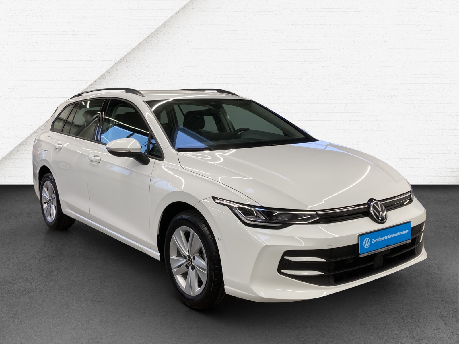 Golf 8 Variant 1.5 TSI Life LED Navi TravelAssist