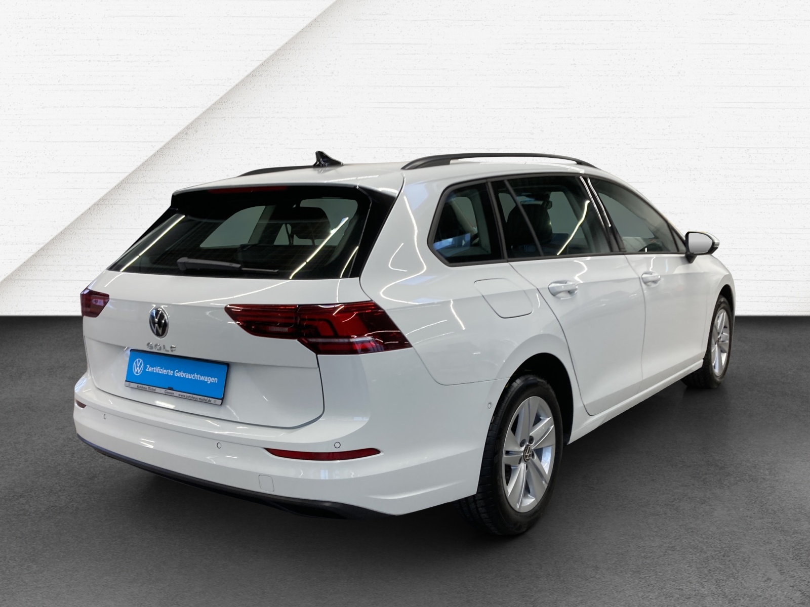 Golf 8 Variant 1.5 TSI Life LED Navi TravelAssist