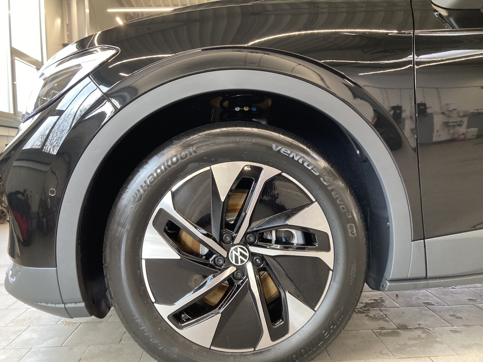ID.4 Pro 210 kW/77kWh Infotainment-Paket AHK Wärmepumpe