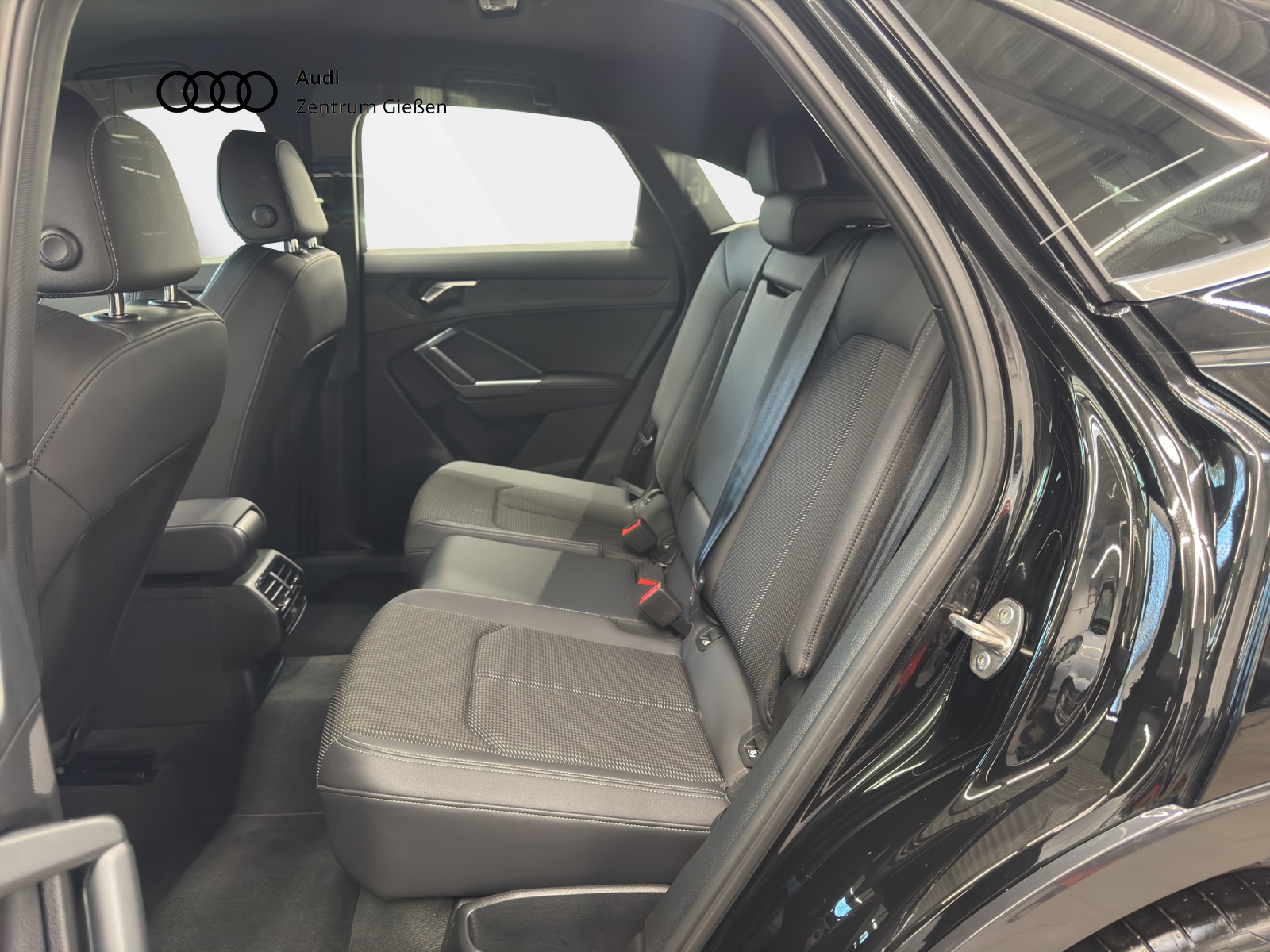 Q3 Sportback 35 TDI S-tronic S line Assistenzpaket LED