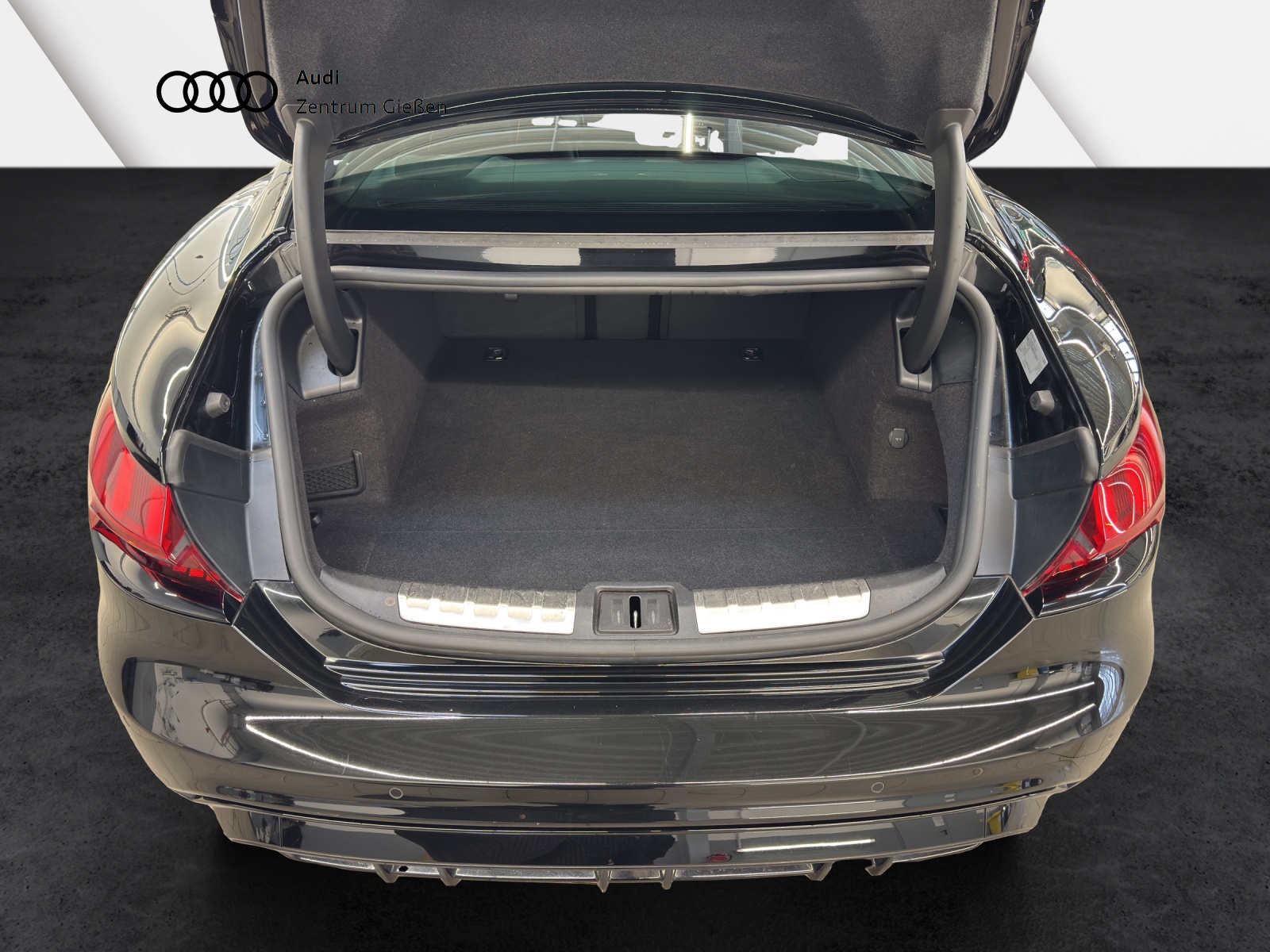 e-tron GT quattro Black B&O HuD Matrix-LED 360°Kamera