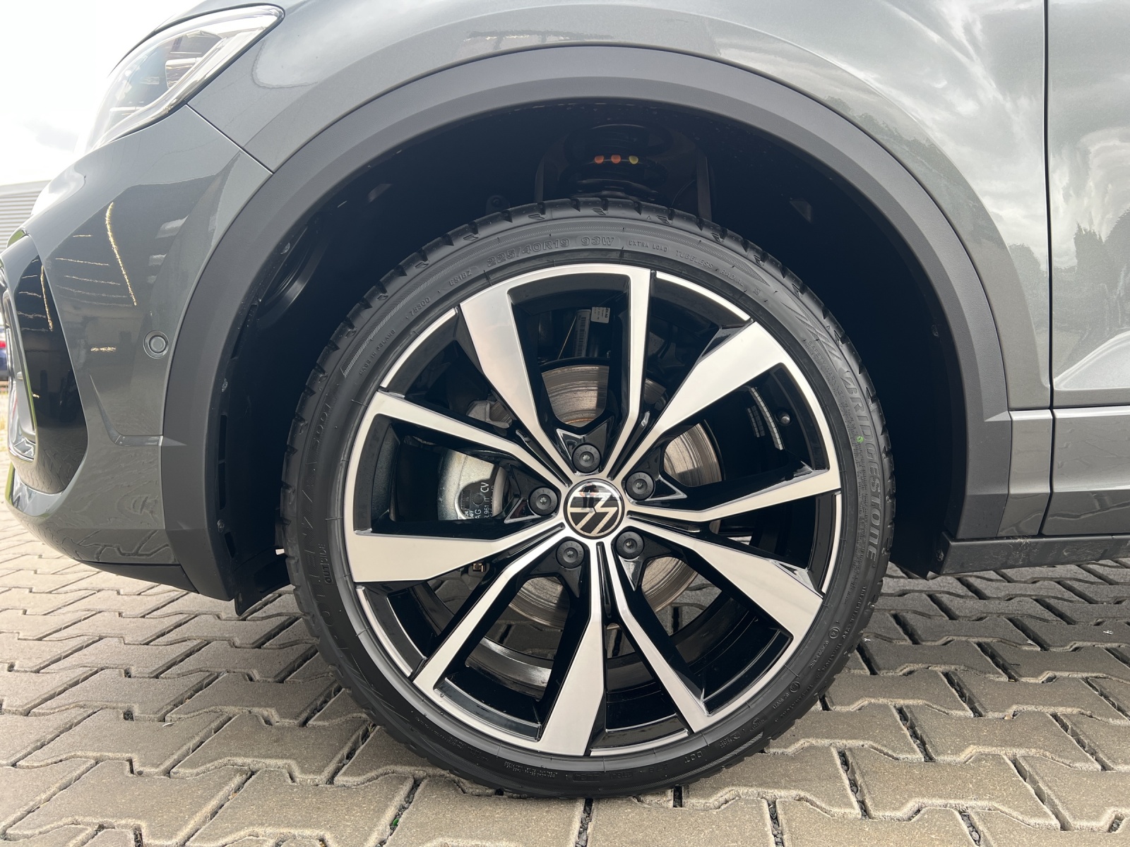 T-Roc TSI DSG 4M R-Line AHK Alu-19Zoll