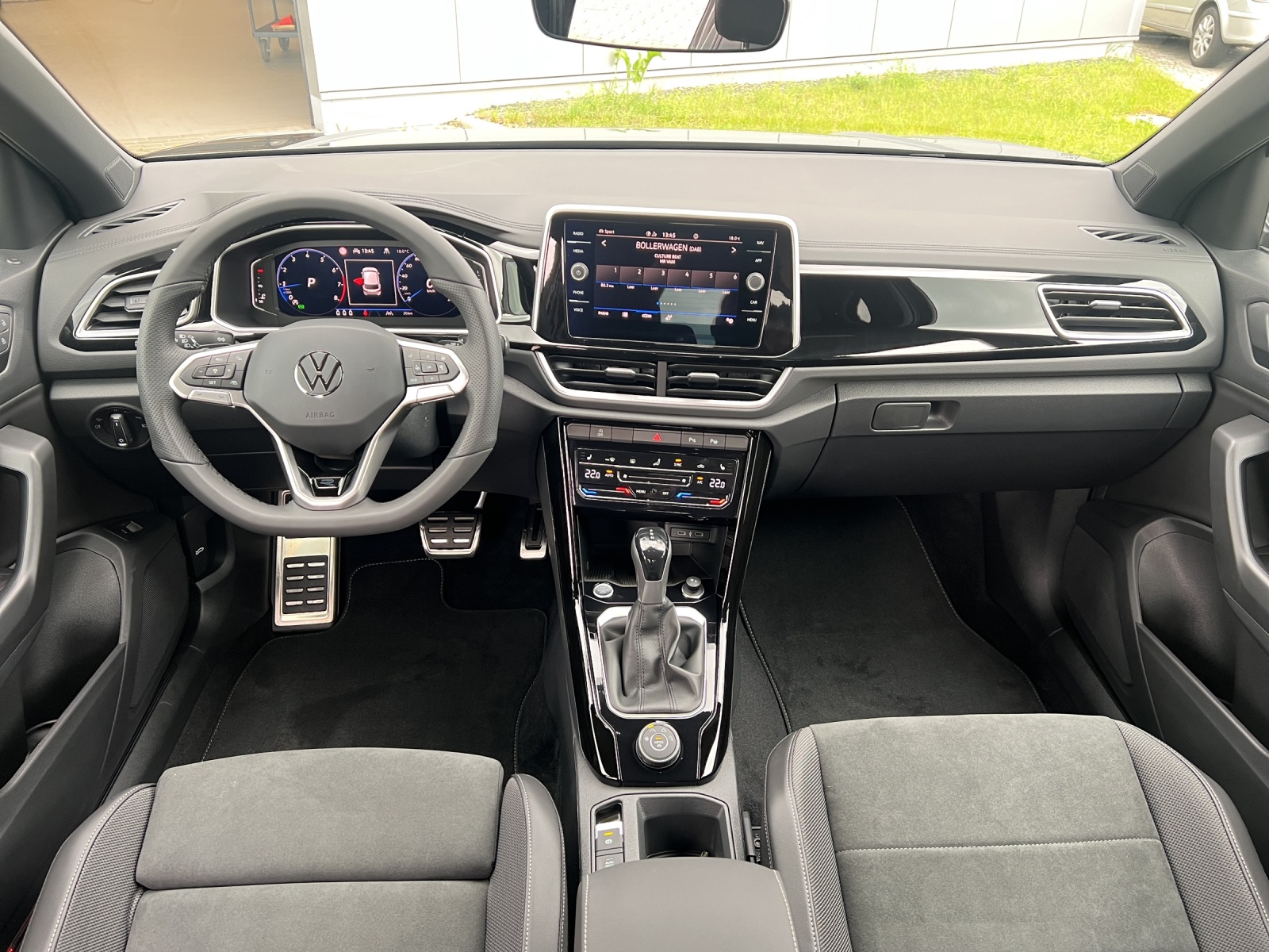 T-Roc TSI DSG 4M R-Line AHK Alu-19Zoll