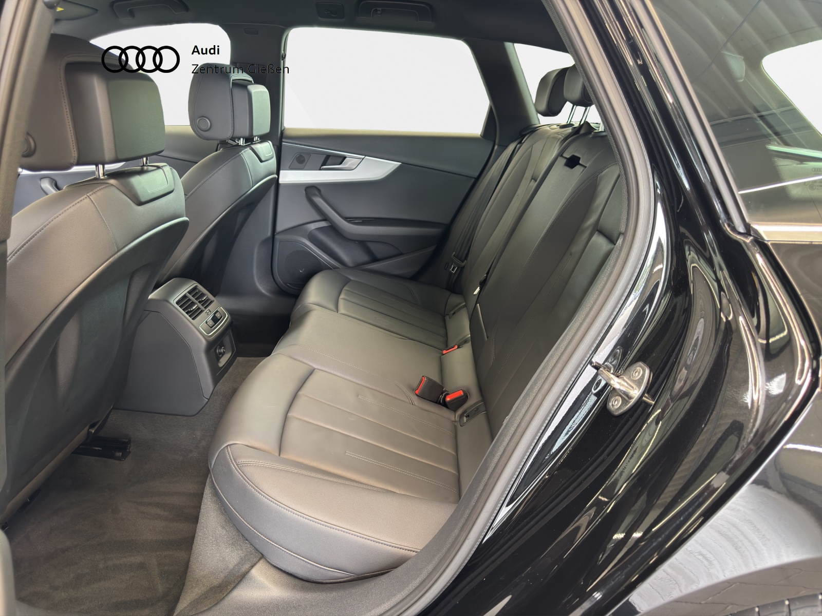 A4 Avant 35 TFSI S line Assistenzpakete Navi LED