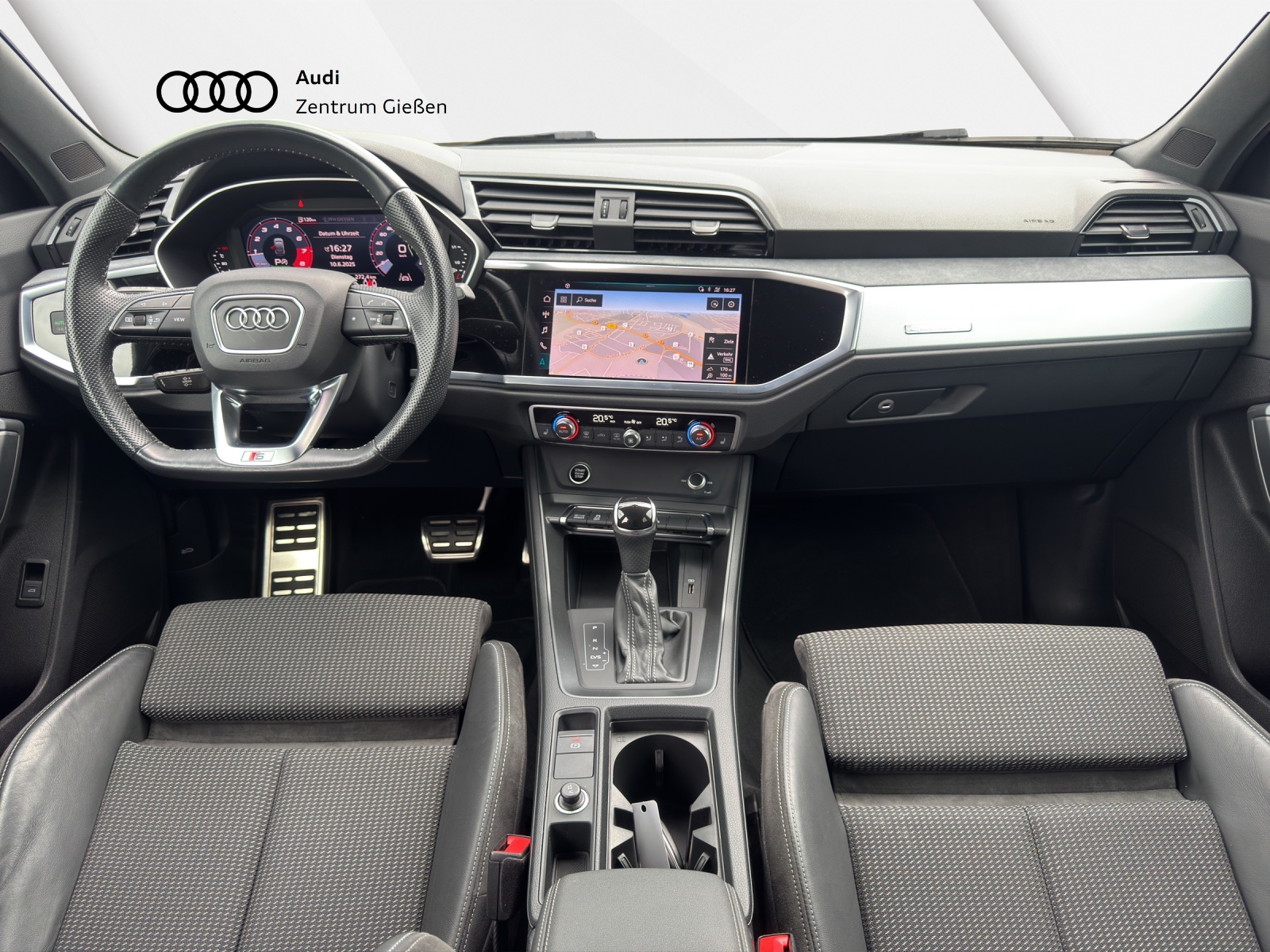 Q3 Sportback 40 TFSI quattro S line Black AHK Navi LED