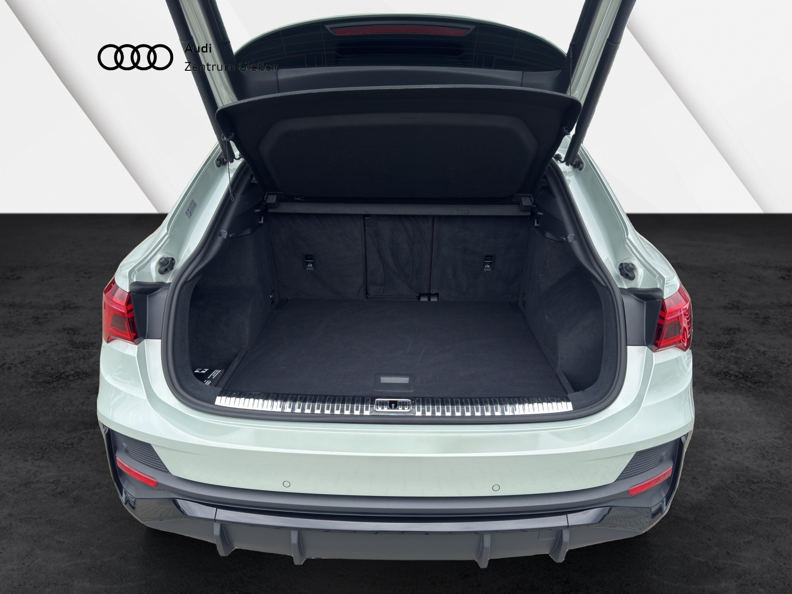 Q3 Sportback 40 TFSI quattro S line Black AHK Navi LED