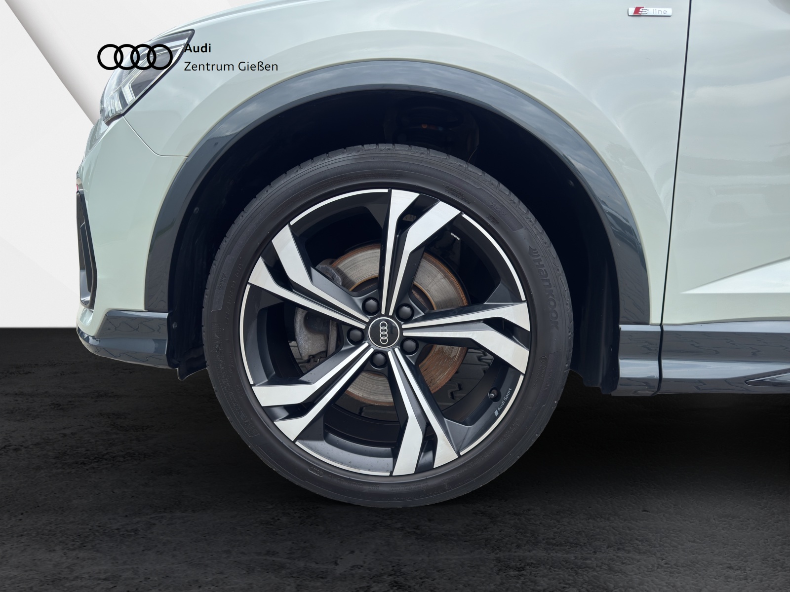 Q3 Sportback 40 TFSI quattro S line Black AHK Navi LED