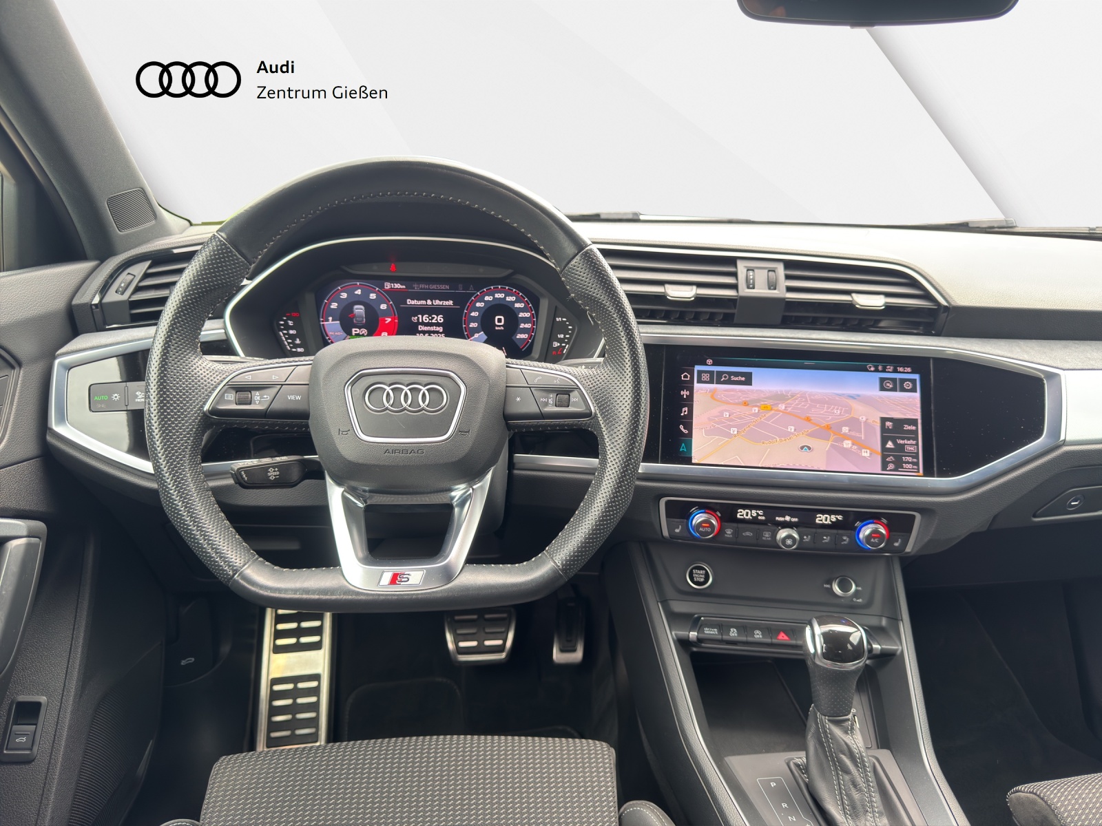 Q3 Sportback 40 TFSI quattro S line Black AHK Navi LED
