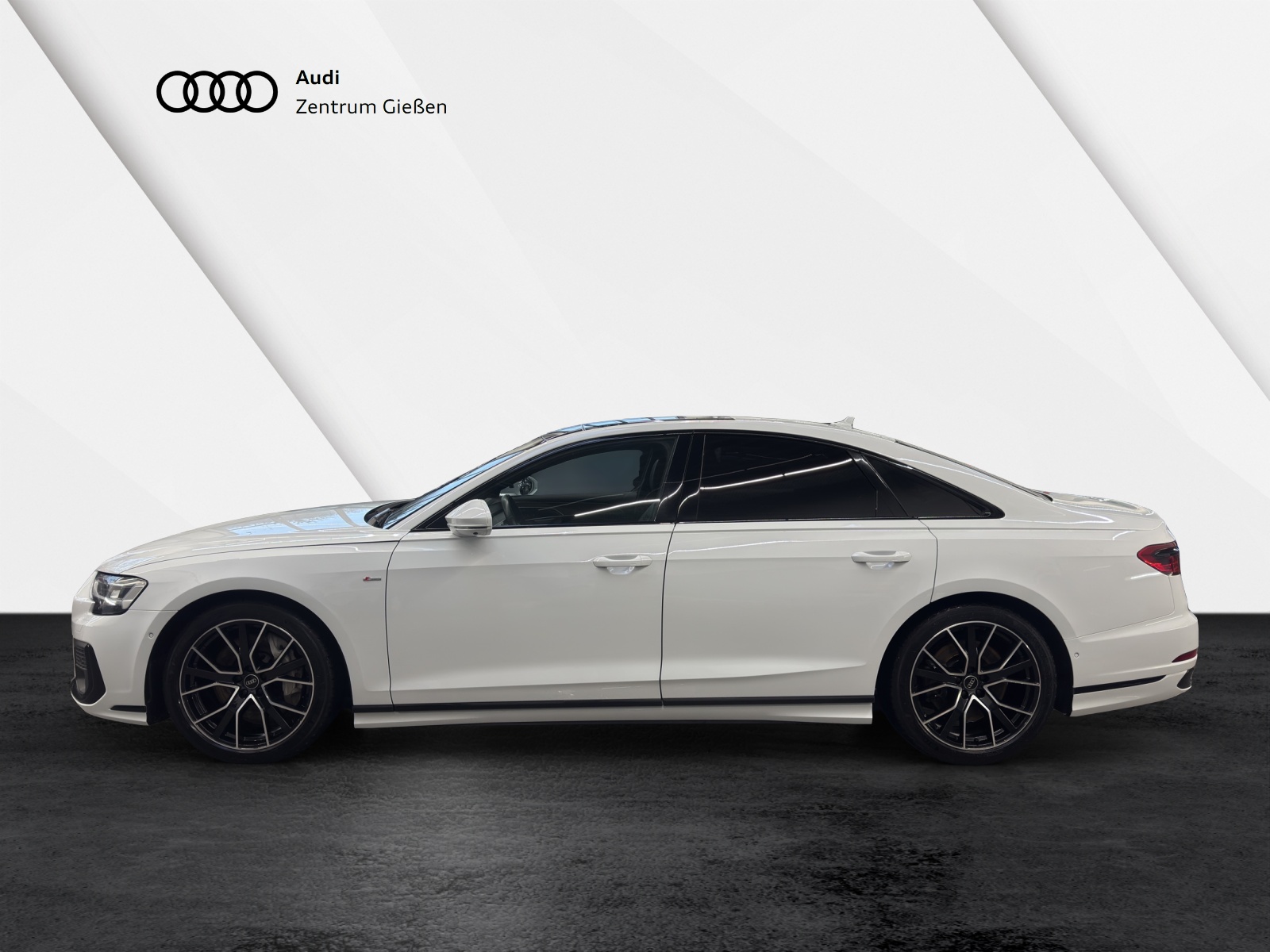 A8 55 TFSI quattro S line Black Pano HuD B&O Assistenzpaket