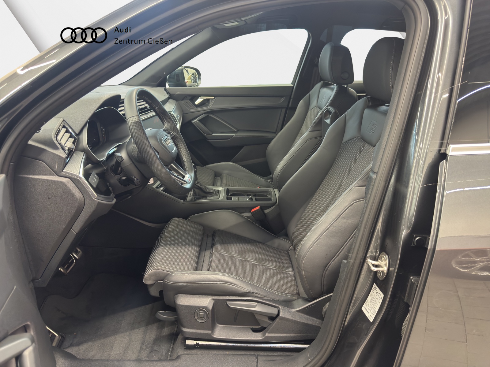 Q3 Sportback 35 TDI S line Assistenzpaket LED