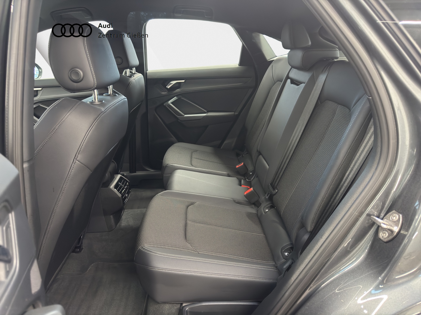 Q3 Sportback 35 TFSI S line Assistenzpaket LED