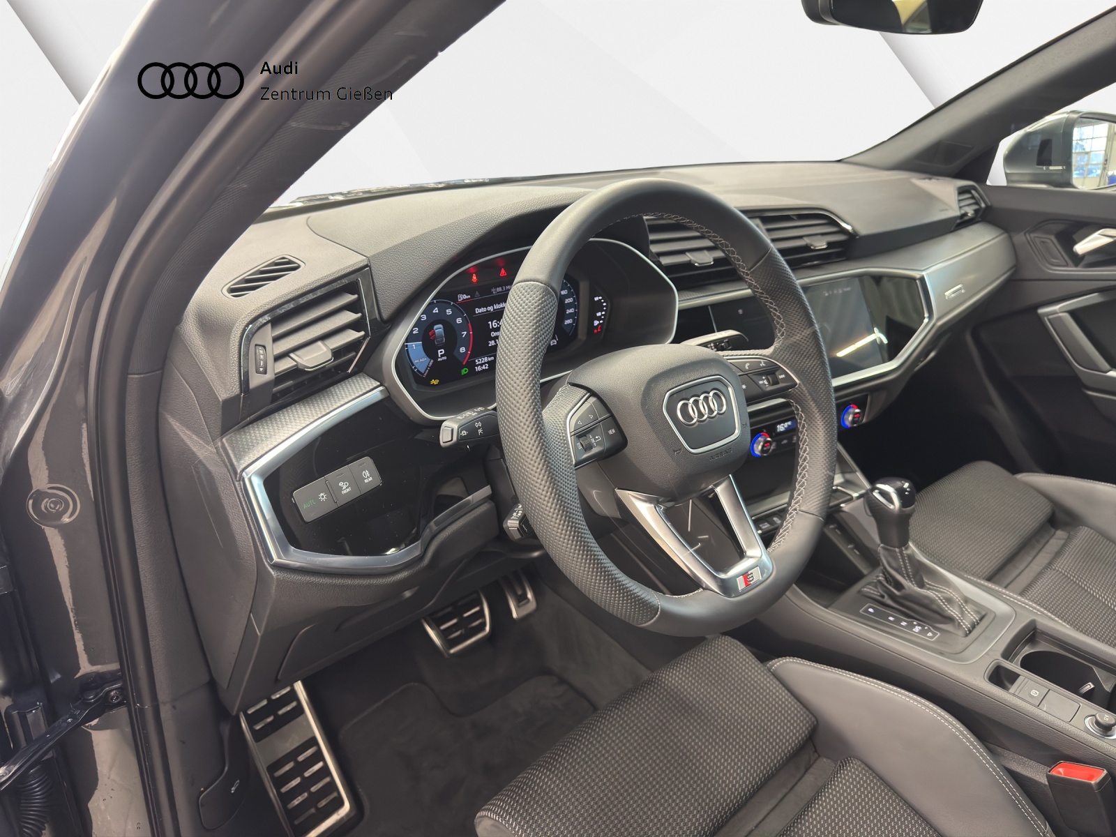 Q3 Sportback 35 TFSI S line Assistenzpaket LED