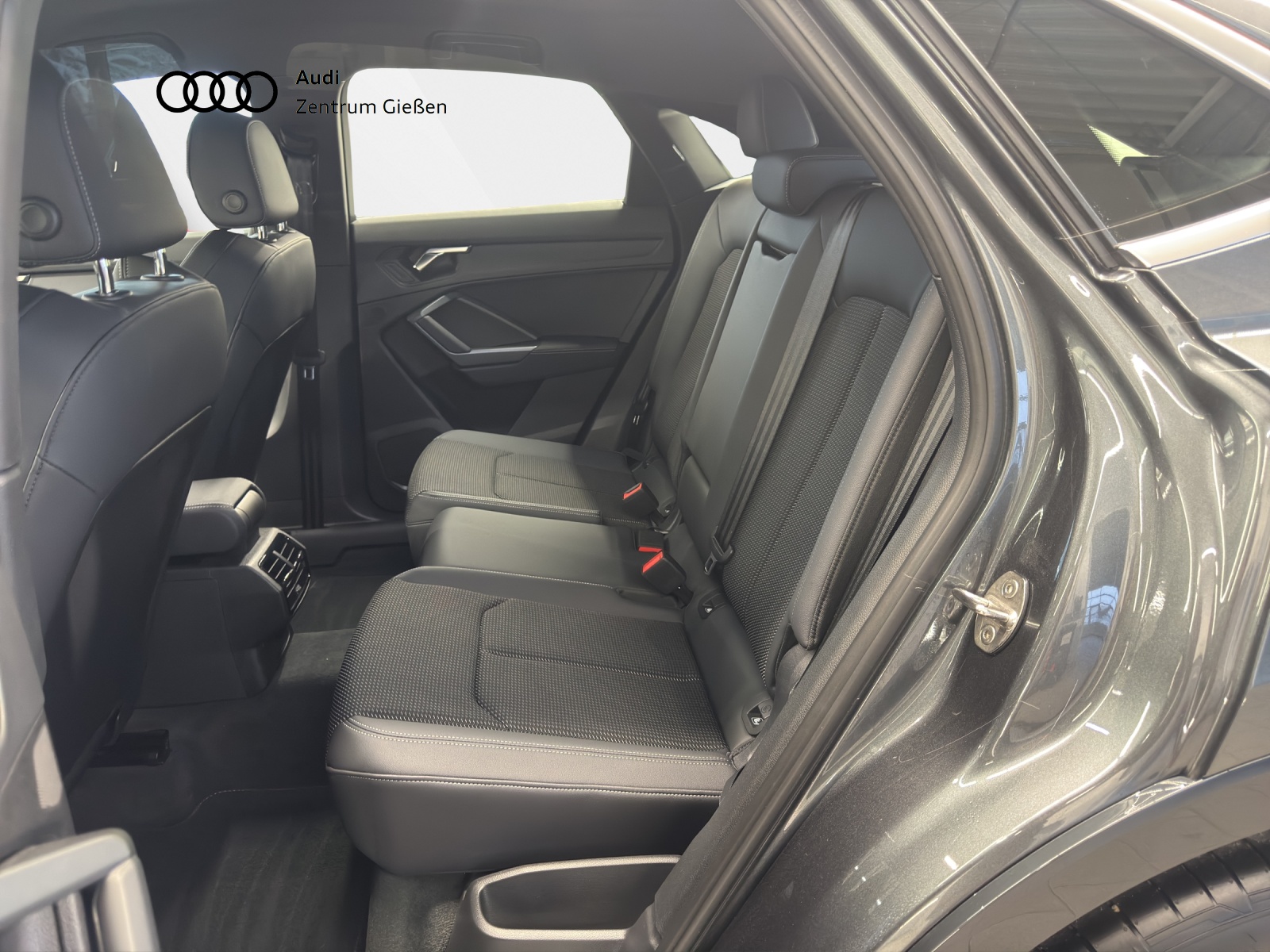 Q3 Sportback 35 TFSI S line Assistenzpaket LED