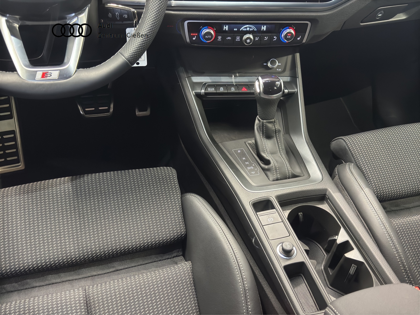 Q3 Sportback 35 TFSI S line Assistenzpaket LED