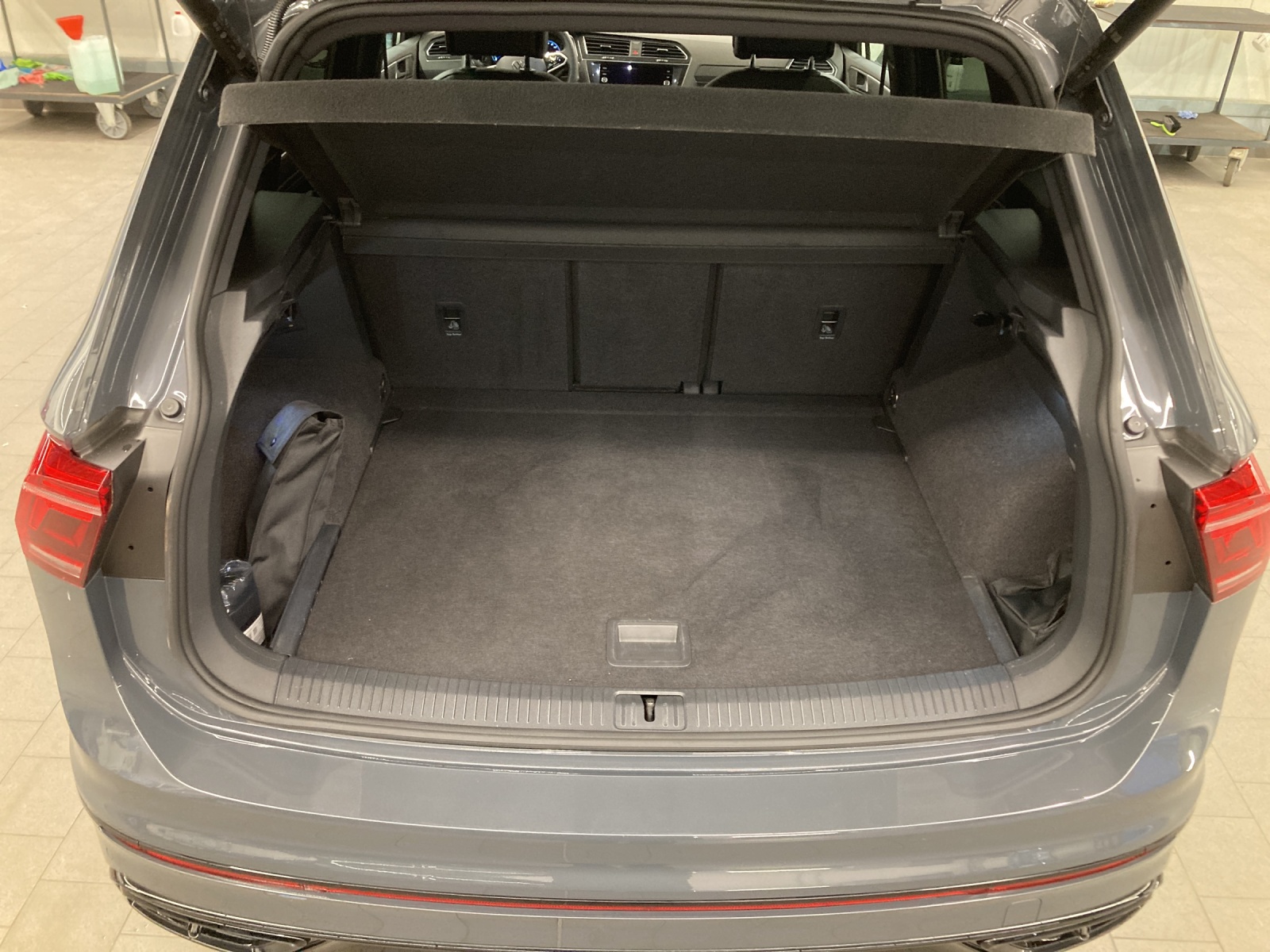 Tiguan TSI DSG R-Line Black Style IQ-Light AHK