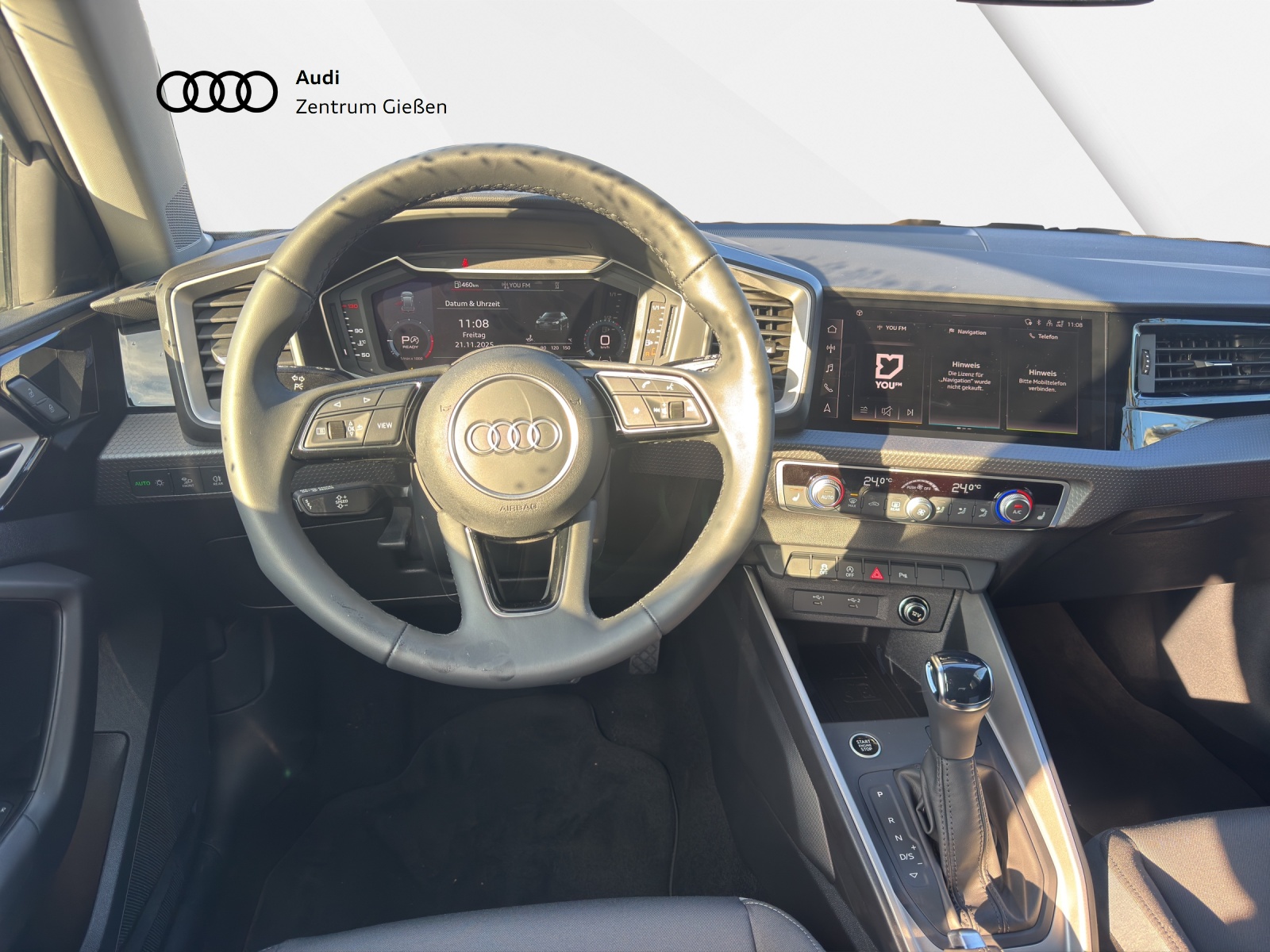 A1 Sportback 30 TFSI S-tronic S line Black LED SHZ smartphone interface
