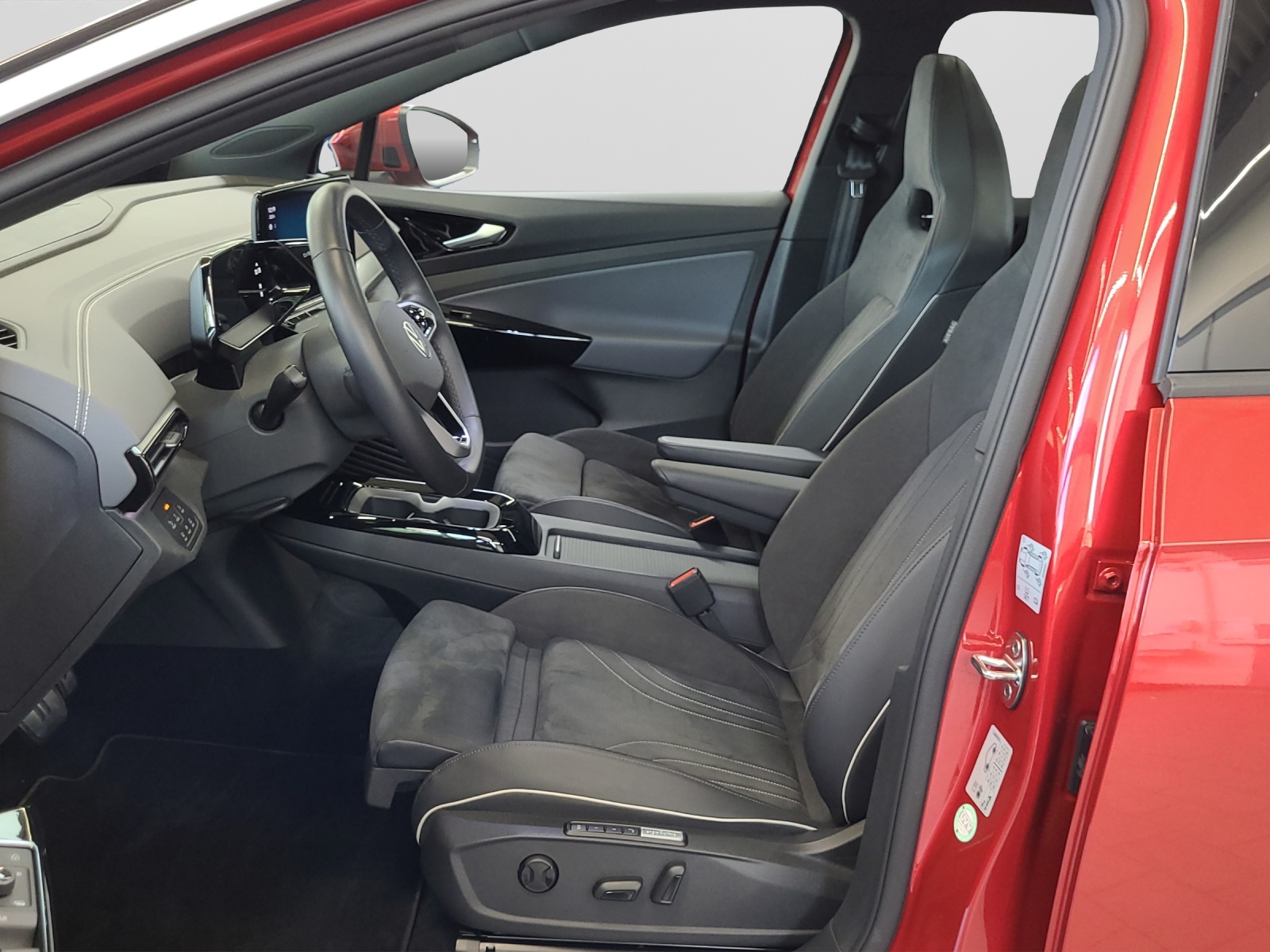 ID.4 Pro Performance 150 kW/77kWh IQ-Light Ergositz Panodach Navi