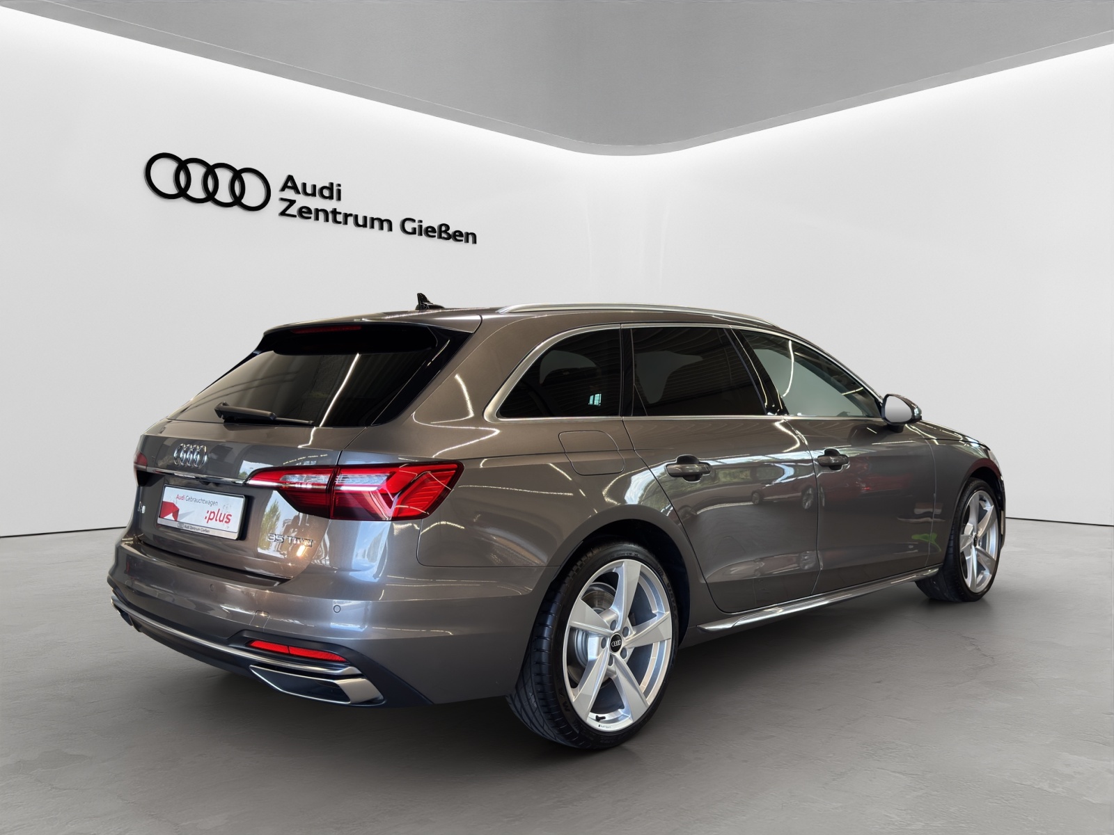 A4 Avant 35 TFSI S-tronic advanced LED Navi Assistenzpaket Tour