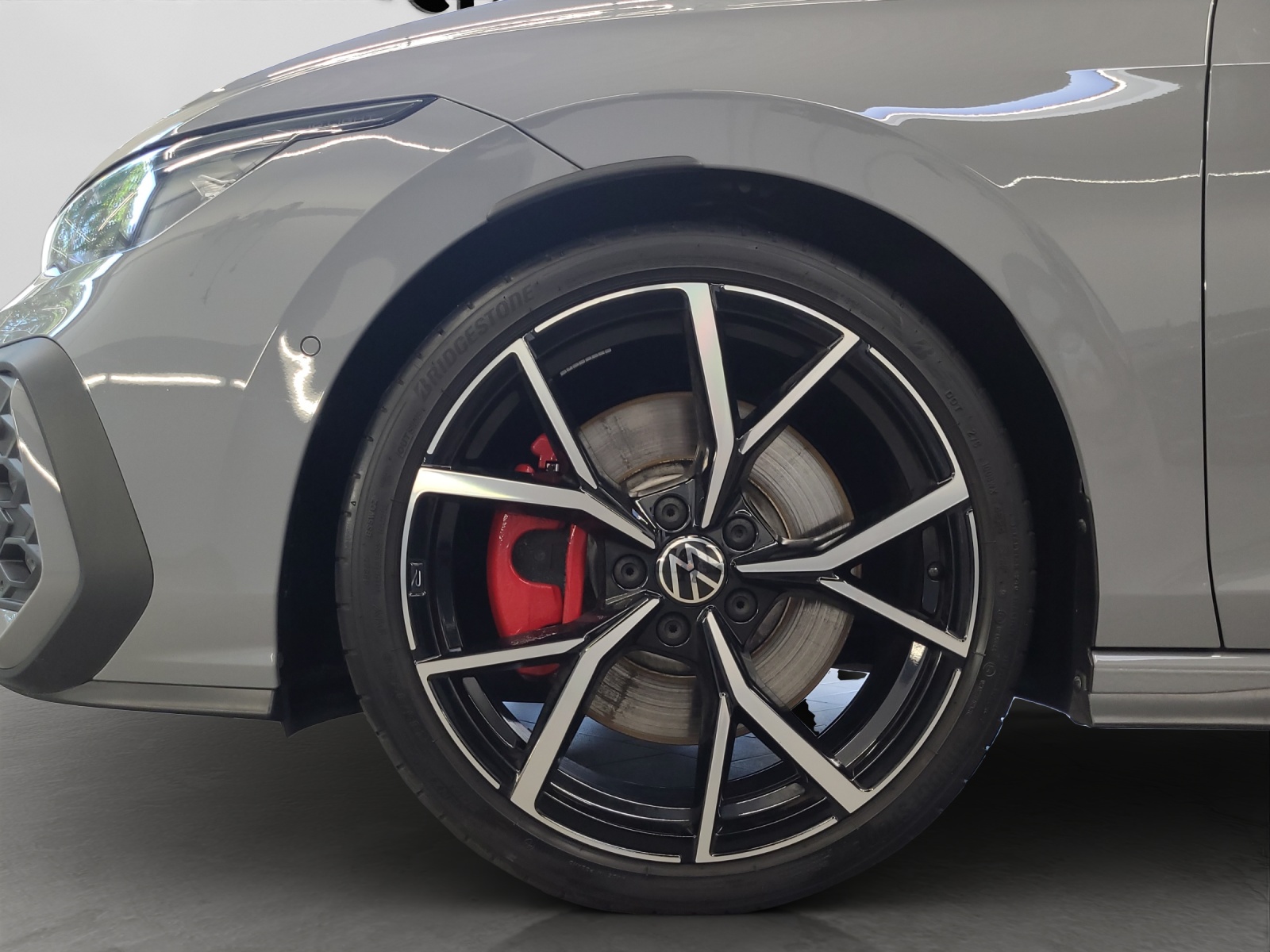 Golf 8 TSI DSG GTI Black Style Leder DCC IQ-Light Panodach