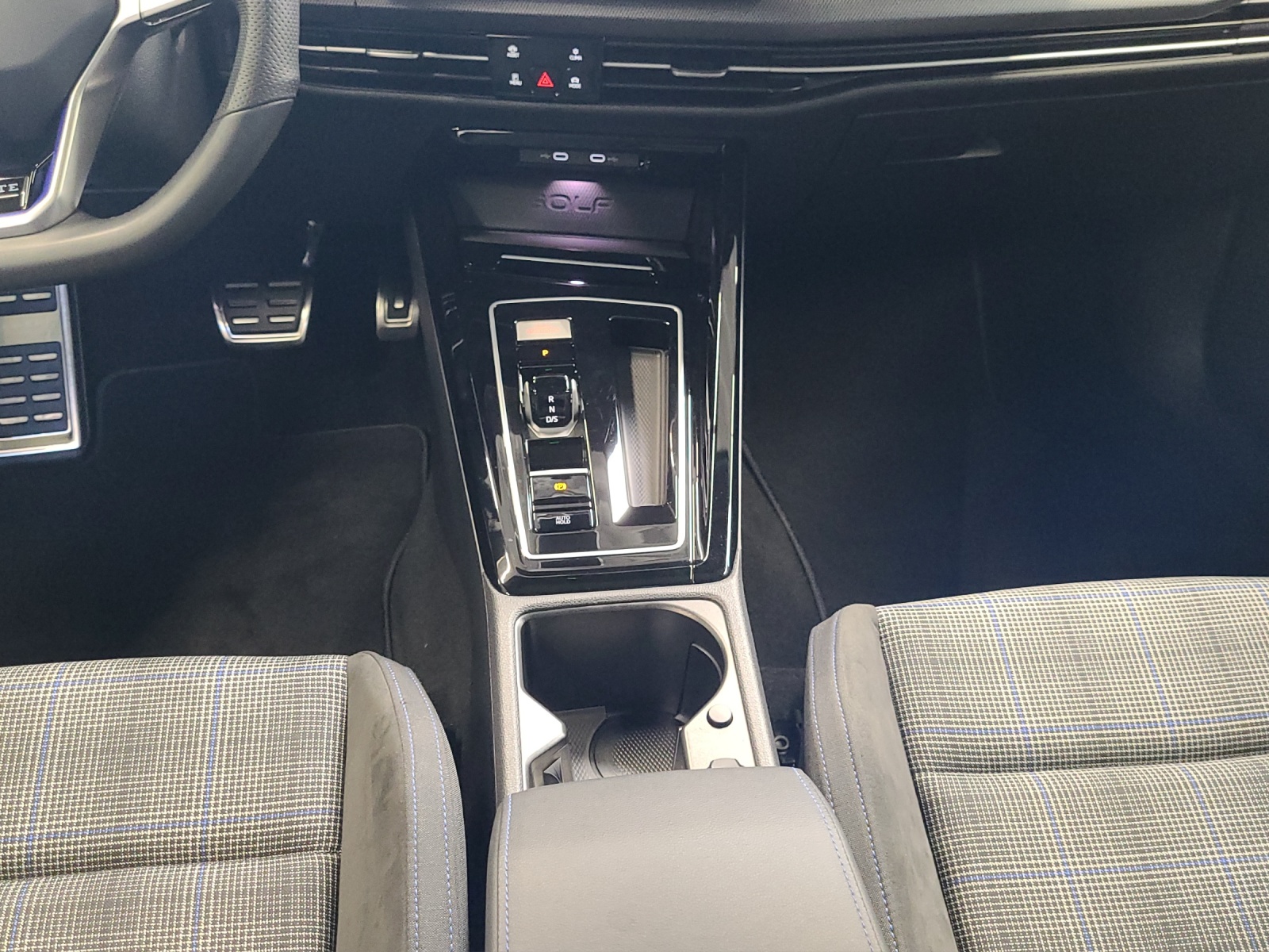Golf 8 eHybrid DSG GTE Black Style Panodach HeadUp IQ-Light