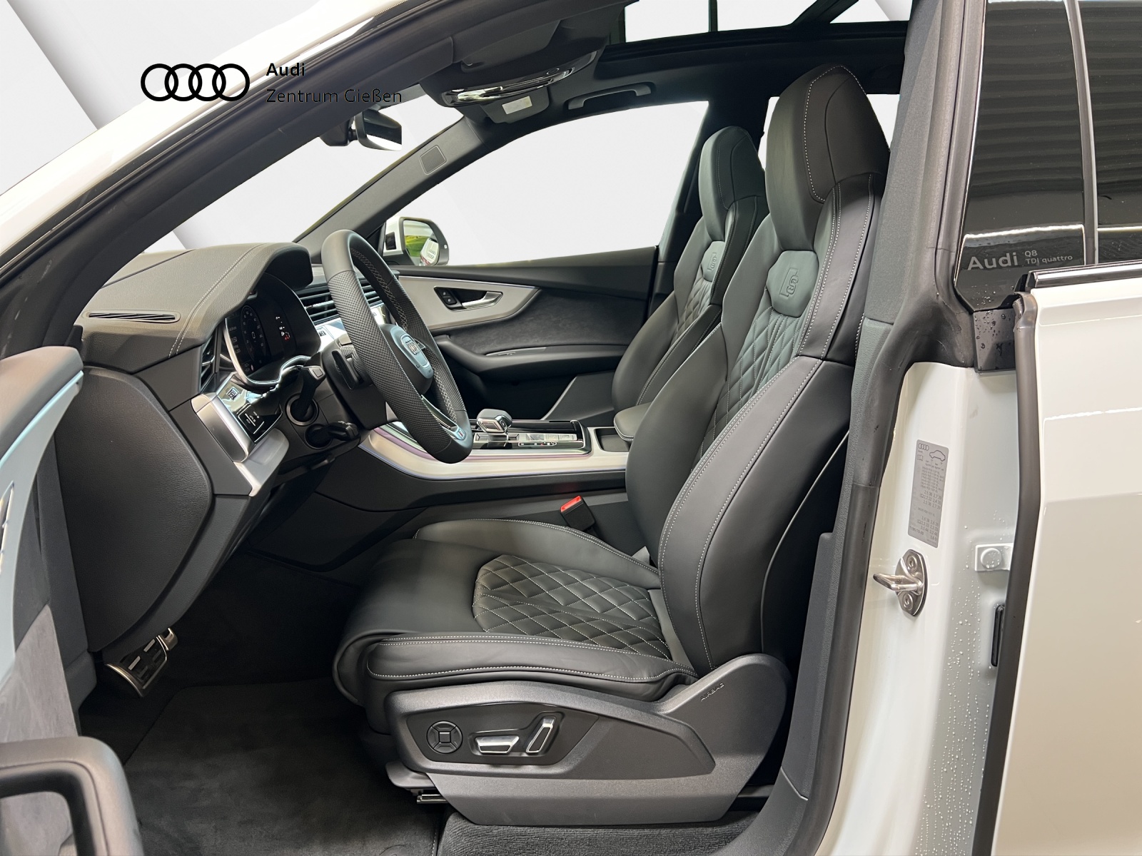 Q8 50 TDI quattro S line Black B&O HuD PANO AHK MATRIX-LED