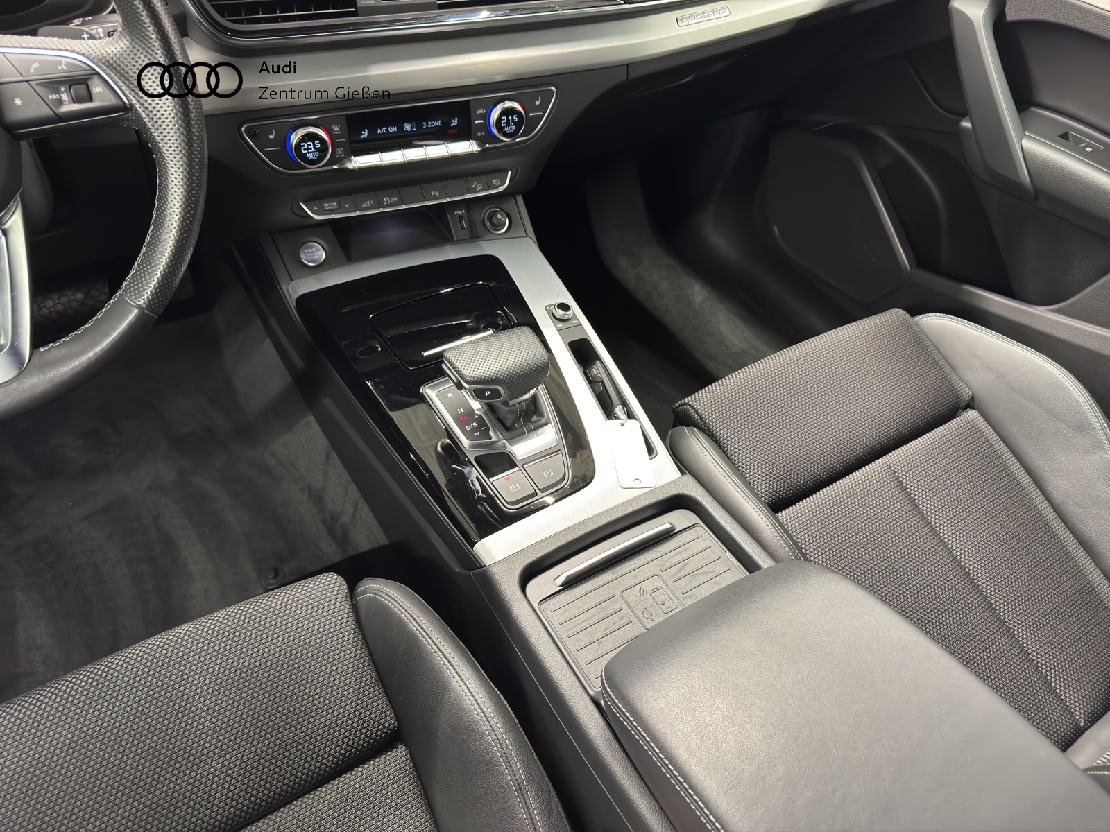 Q5 TFSI e quattro S line Black Matrix-LED Assistenzpaket Tour