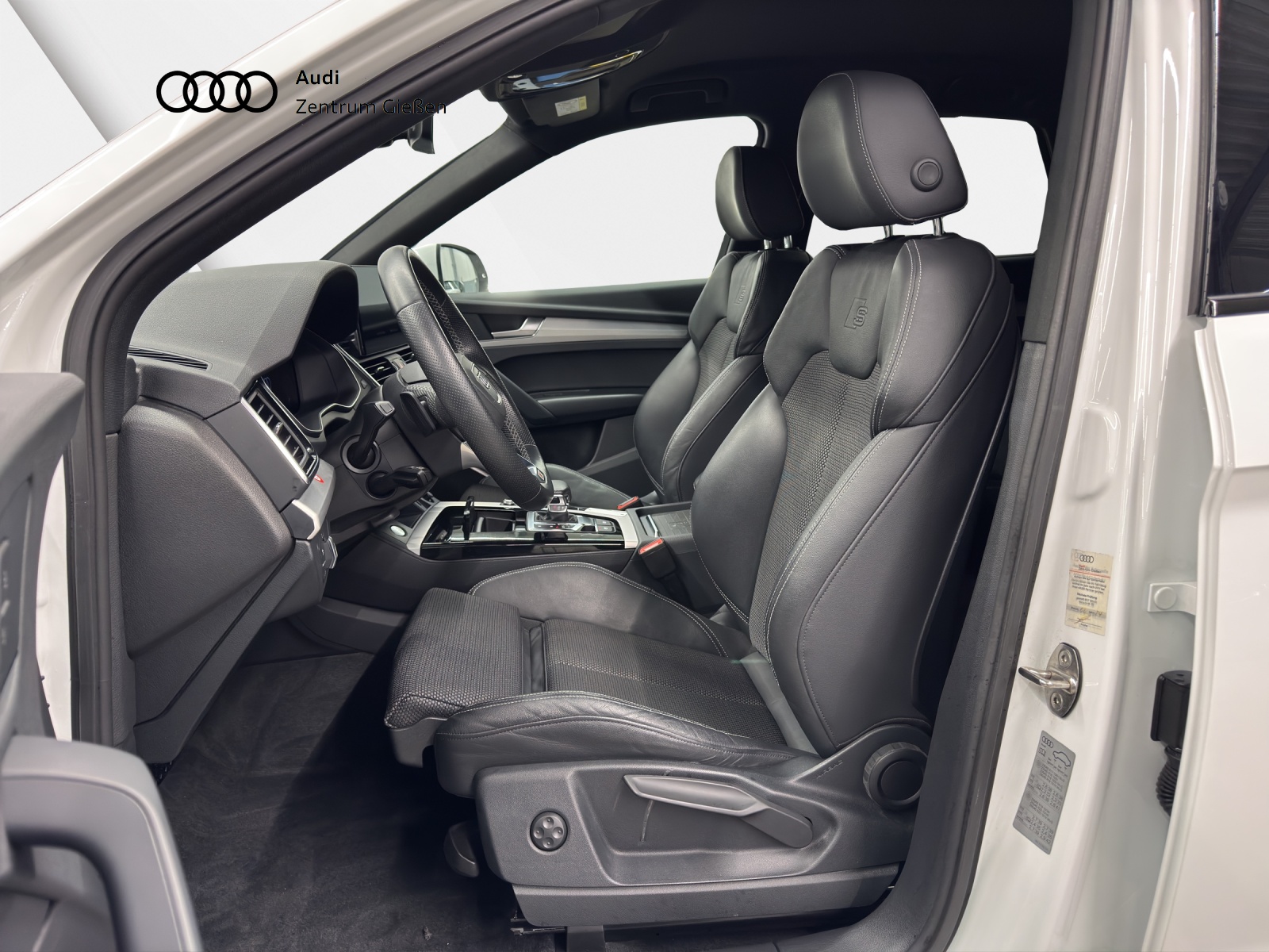 Q5 TFSI e quattro S line Black Matrix-LED Assistenzpaket Tour