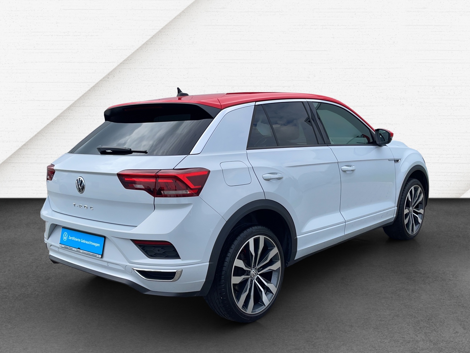 T-Roc TSI DSG Sport DCC ACC LED Navi AHK Alu-19Zoll
