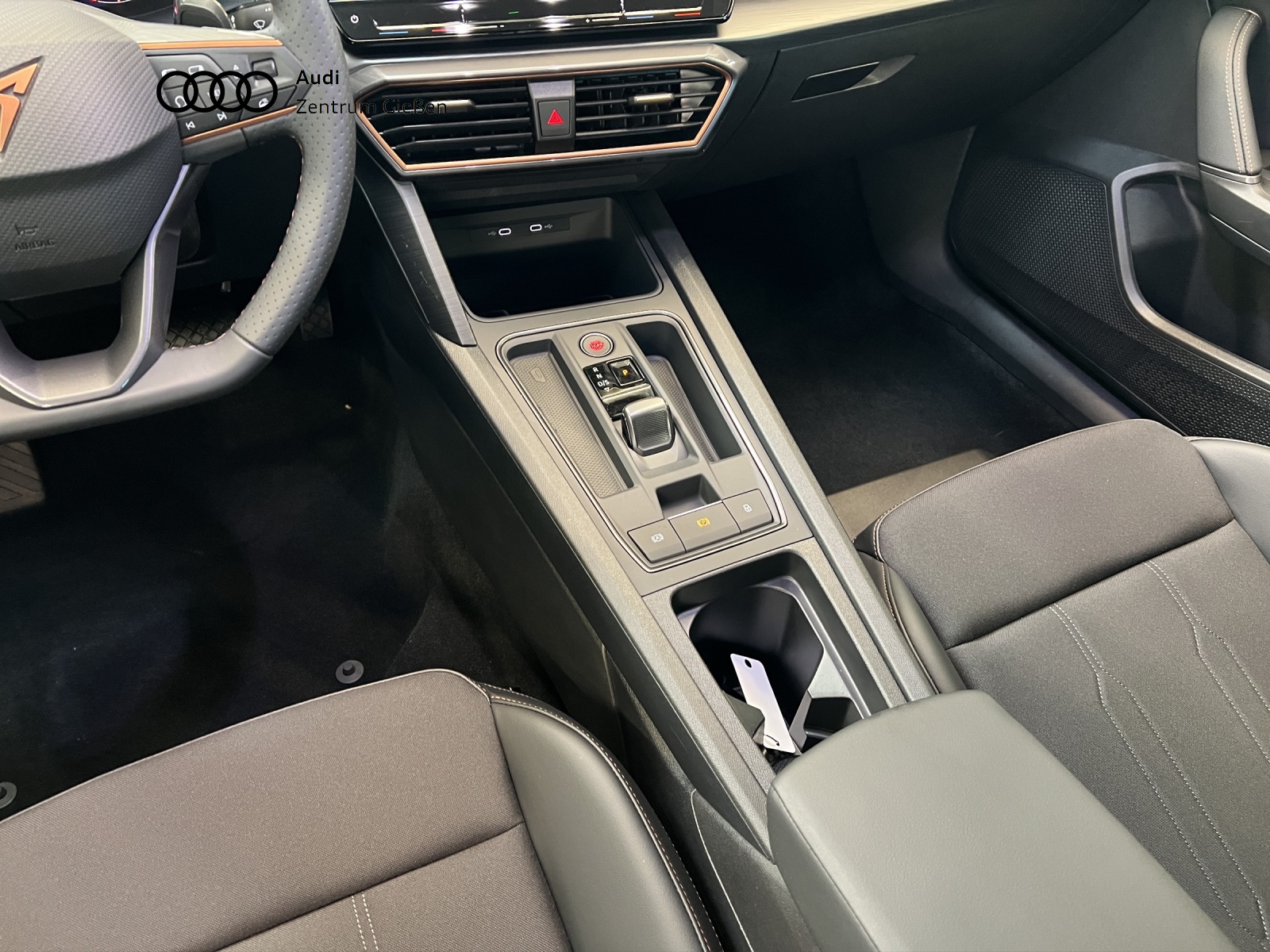 Leon Sportstourer 1.5 eTSI DSG Navi ACC Vision Plus