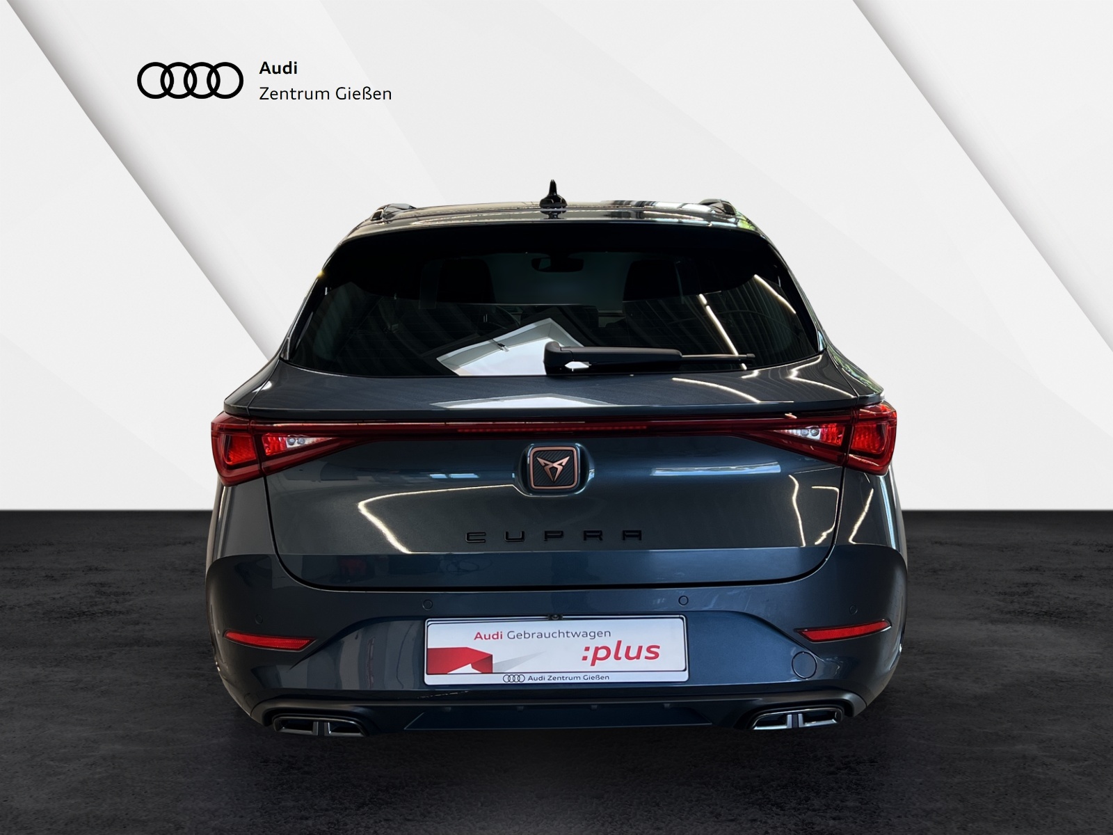 Leon Sportstourer 2.0 TSI DSG Navi ACC Vision Plus