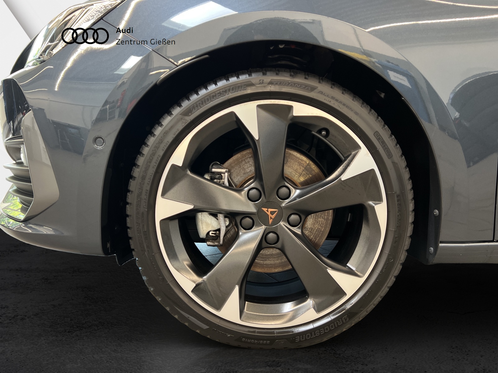 Leon Sportstourer 2.0 TSI DSG Navi ACC Vision Plus
