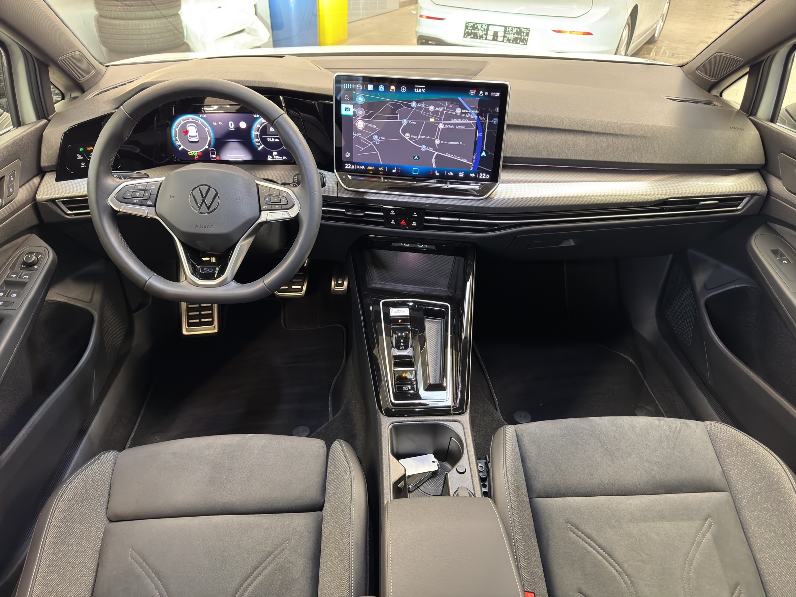 Golf 8 eTSI DSG Edition 50 IQ-Light Pano HeadUp