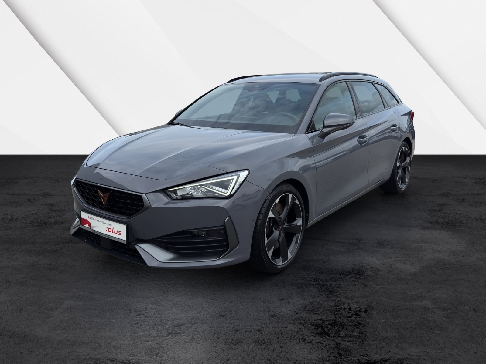 Leon Sportstourer 2.0 TSI DSG ACC DCC BEATS NAVI LED