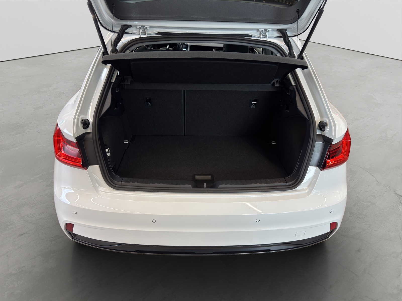 A1 Sportback 30 TFSI advanced black LED Navi ACC