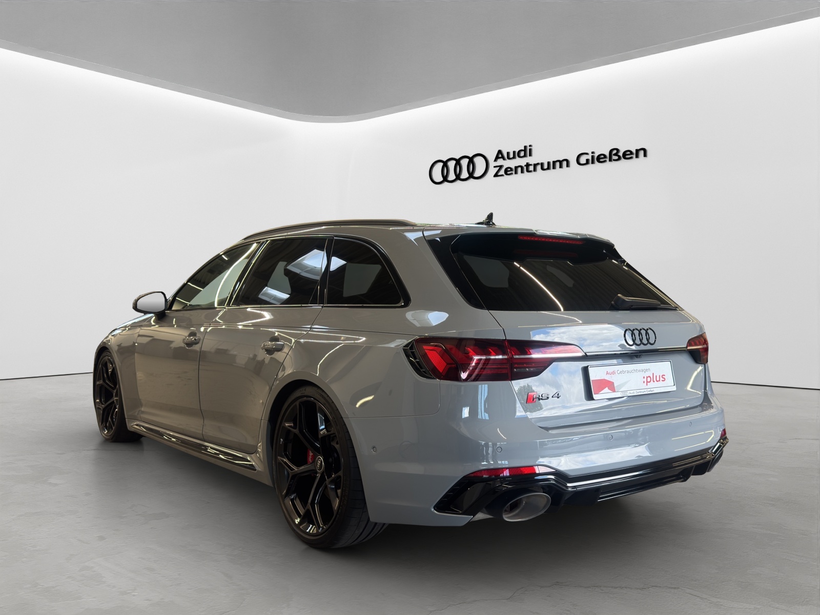 RS4 Avant TFSI quattro competition plus Pano HuD B&O 360°Kamera