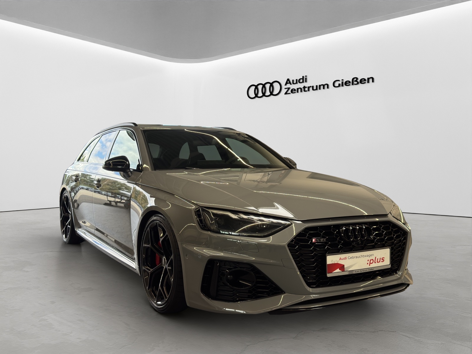 RS4 Avant TFSI quattro competition plus Pano HuD B&O 360°Kamera