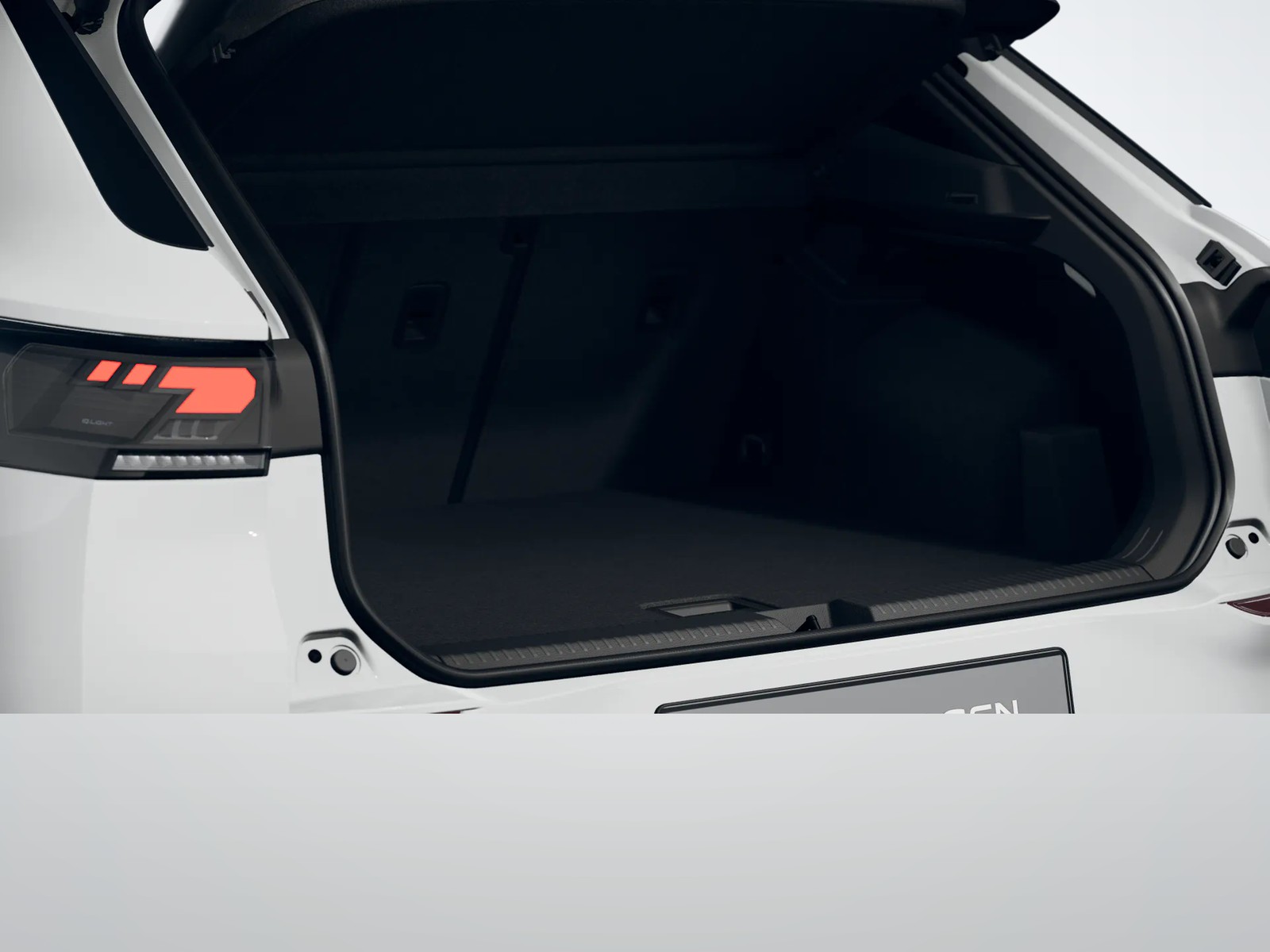 T-Roc eTSI DSG R-Line Black Style IQ-Light HeadUp Navi Kamera