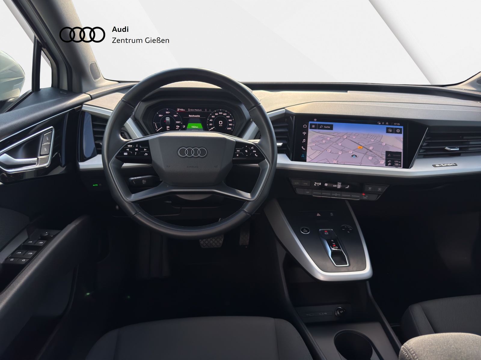 Q4 e-tron 35 basis MMI Navigation plus LED