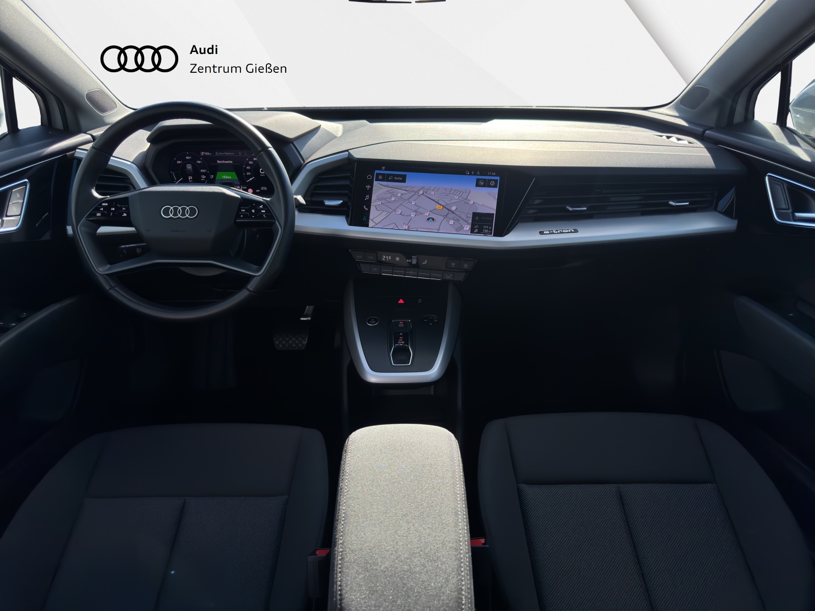 Q4 e-tron 35 basis MMI Navigation plus LED