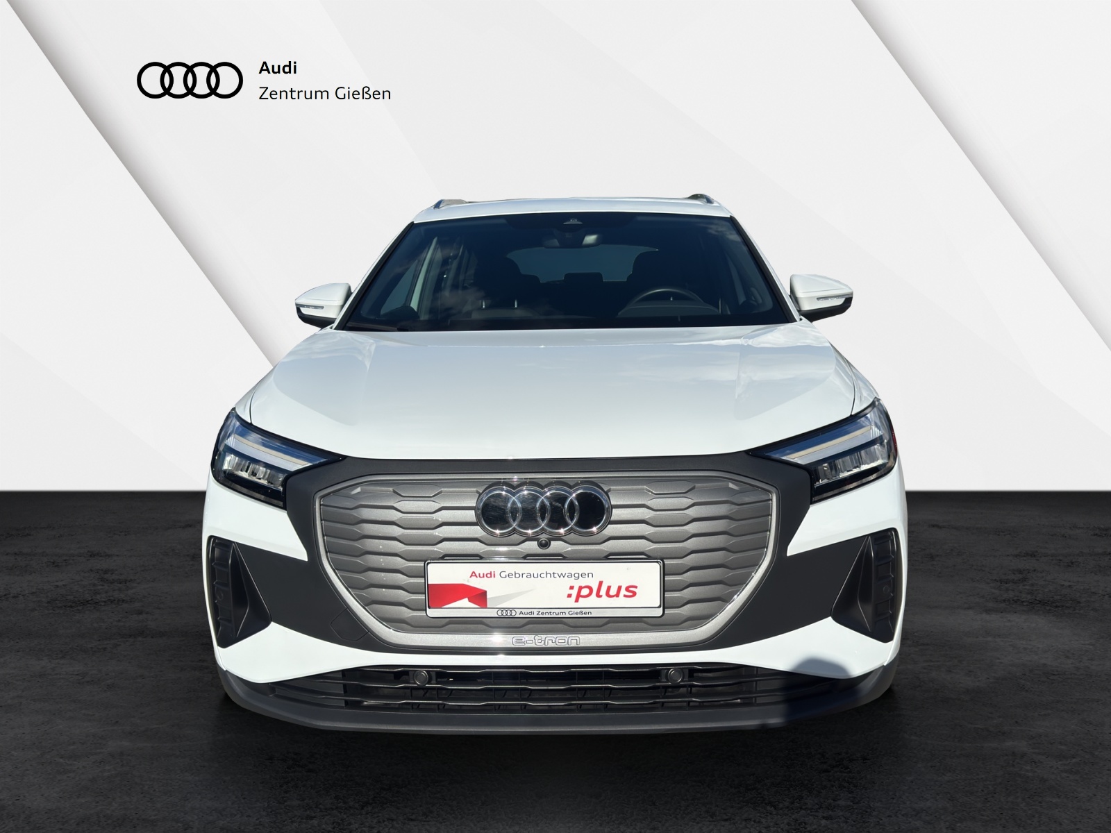 Q4 e-tron 35 basis MMI Navigation plus LED