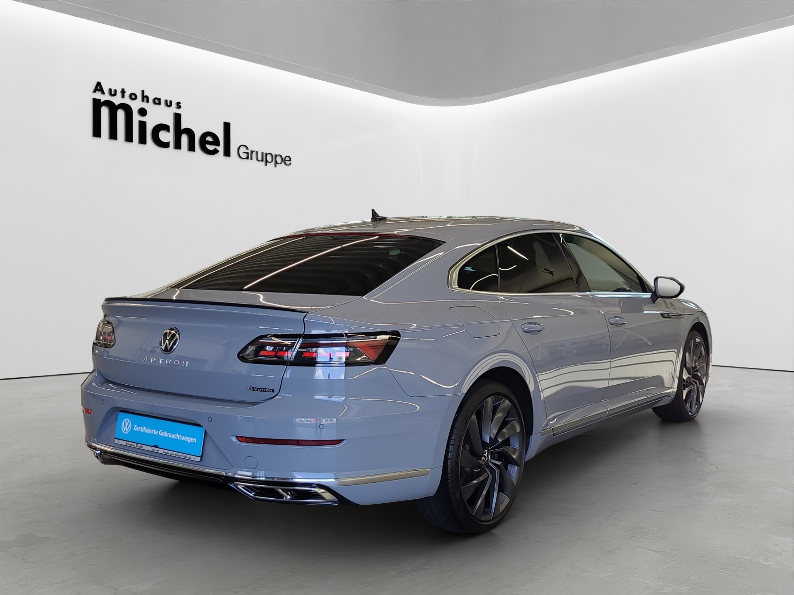 Arteon TSI DSG 4Motion R-Line IQ-Light Leder DCC Navi Alu-20Zoll