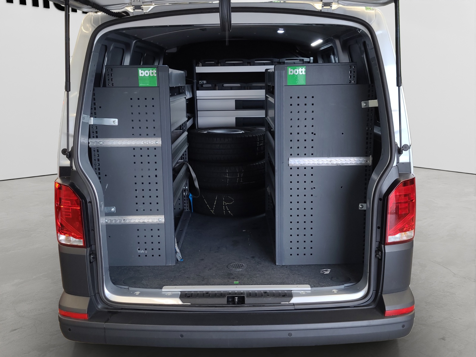 T6 Transporter Kasten 6.1 TDI Standheizung Navi Klima GRA