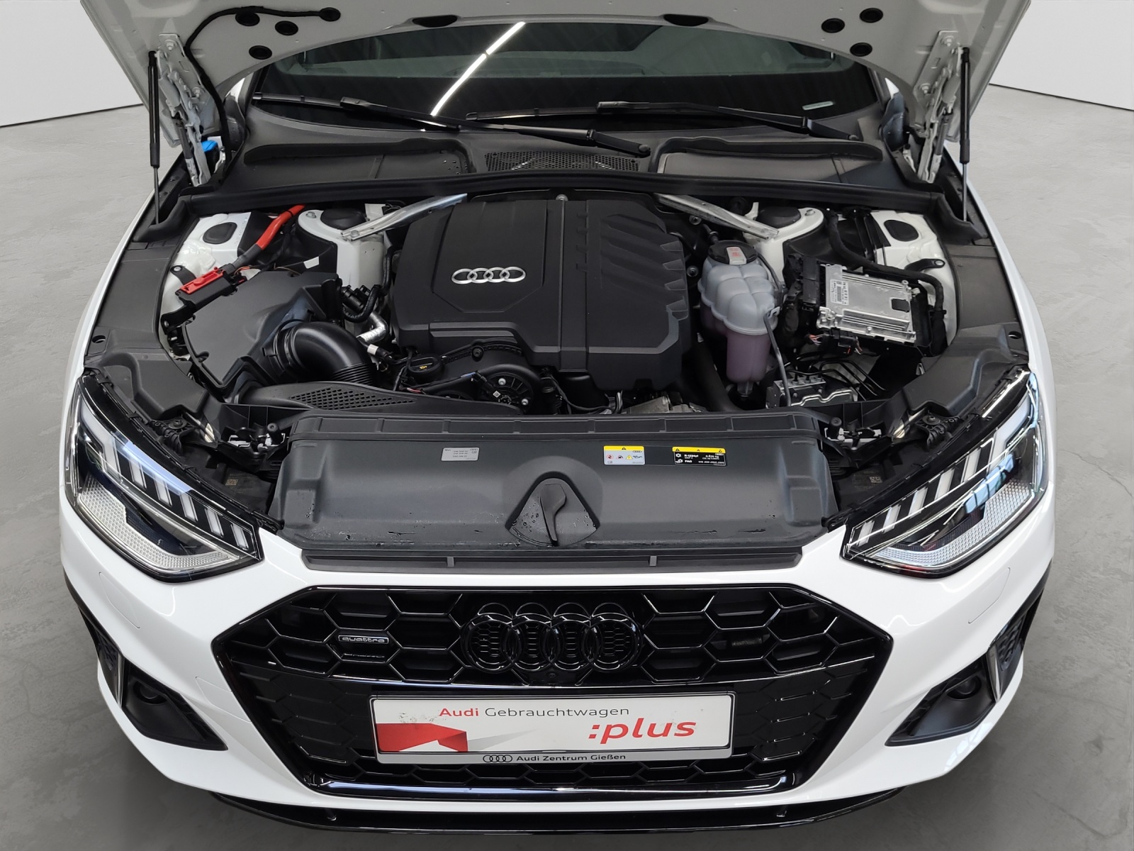 A4 Avant 40 TFSI quattro S line Black B&O Matrix-LED Navi