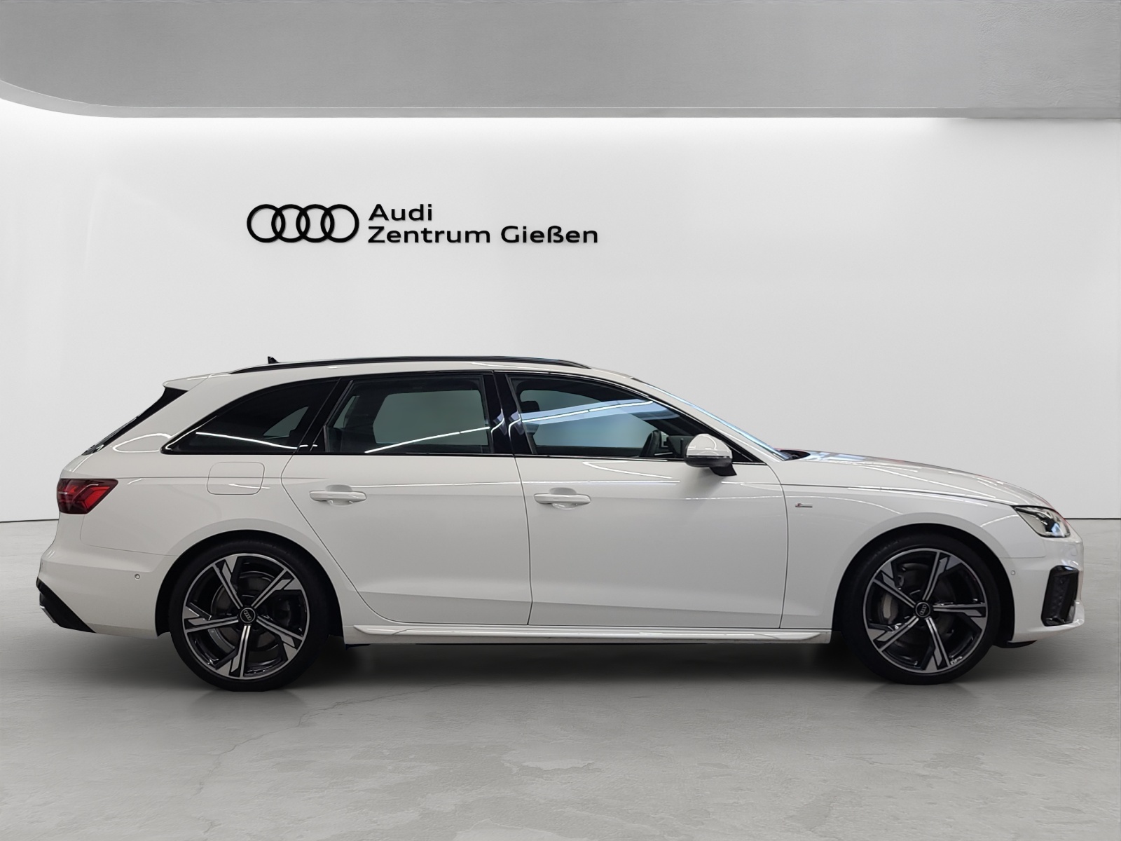 A4 Avant 40 TFSI quattro S line Black B&O Matrix-LED Navi