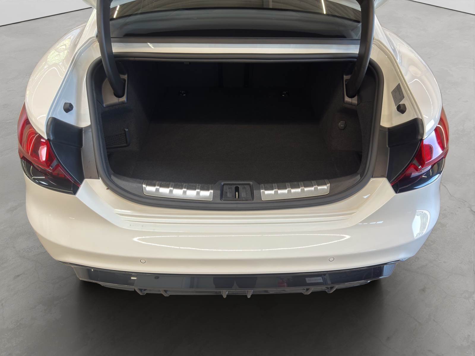 RS e-tron GT quattro Black B&O HuD Matrix-LED 360°Kamera