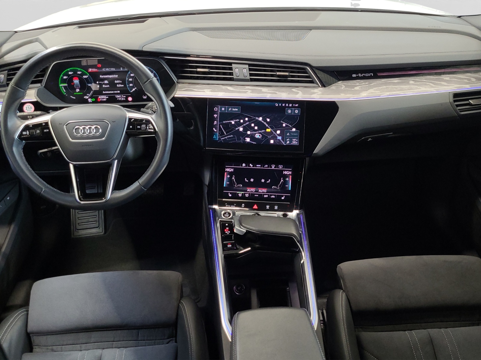 Q8 e-tron Sportback 55 quattro S line Black HuD Matrix-LED Navi