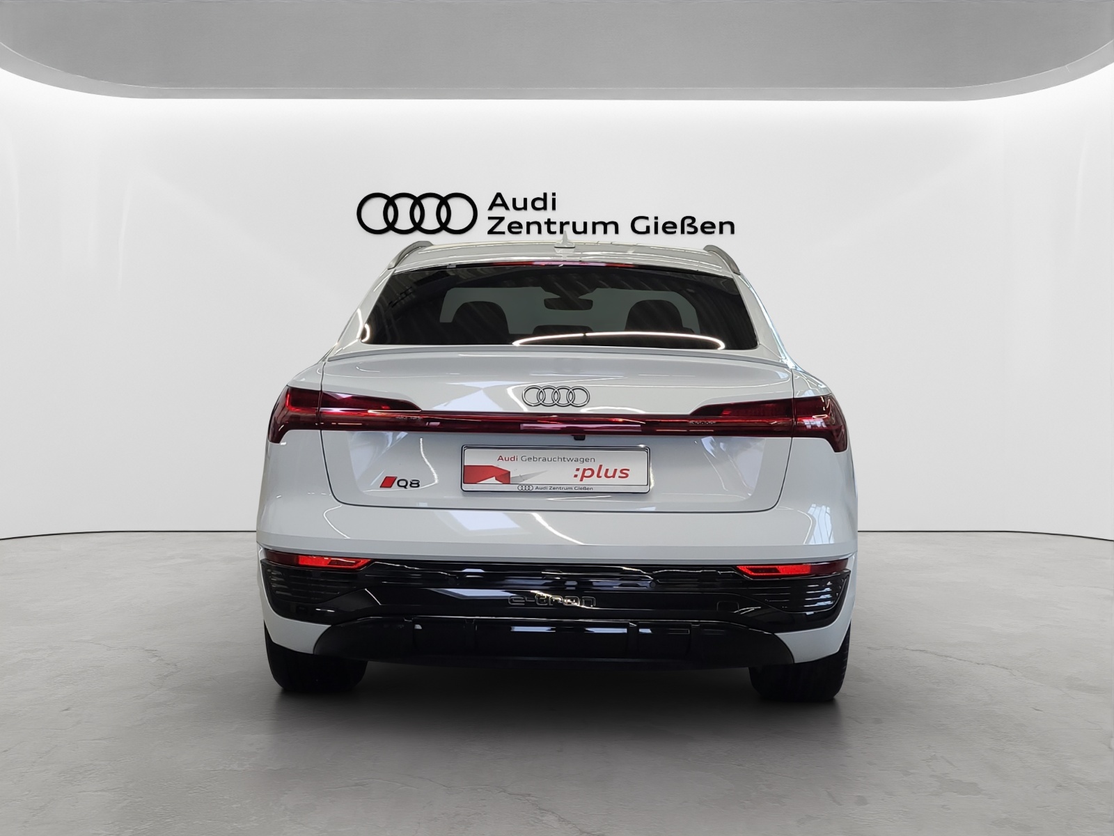 Q8 e-tron Sportback 55 quattro S line Black HuD Matrix-LED Navi