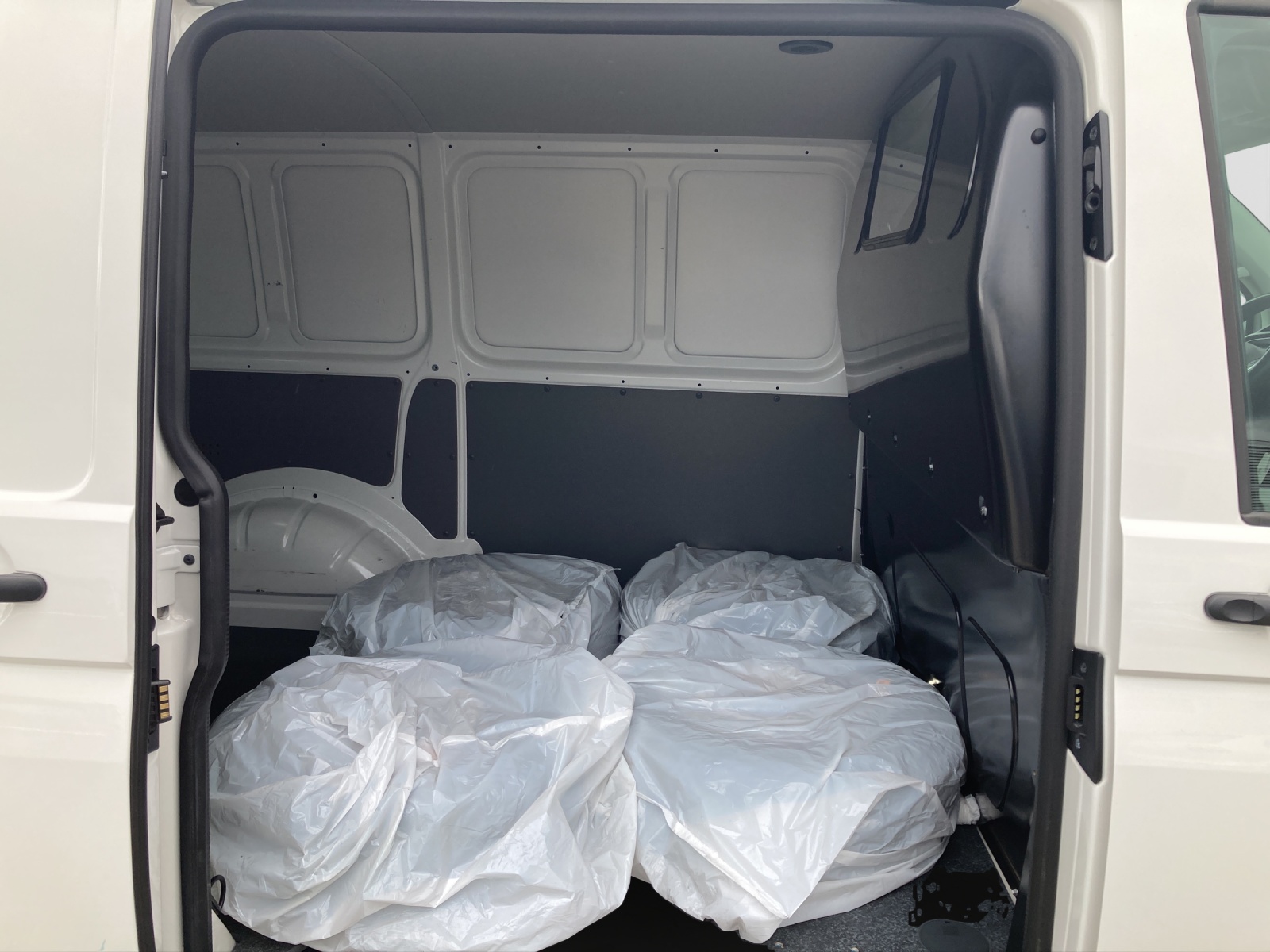 T6 Kasten 6.1 2.0 TDI DSG Navi GRA Klima